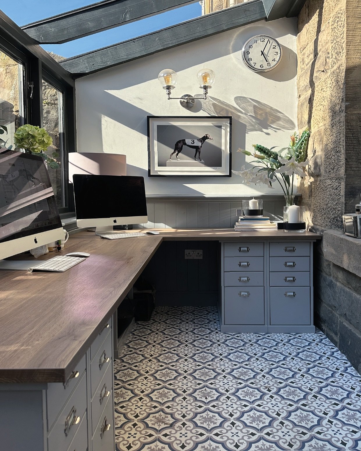 My home office. Glow on. Glow off!! (swipe away). 

It&rsquo;s been rain, shine, wind (repeat) in Edinburgh lately, so following the long morning pooch walk, I can rarely predict what the mood/light will be in here back at business HQ!

According to 