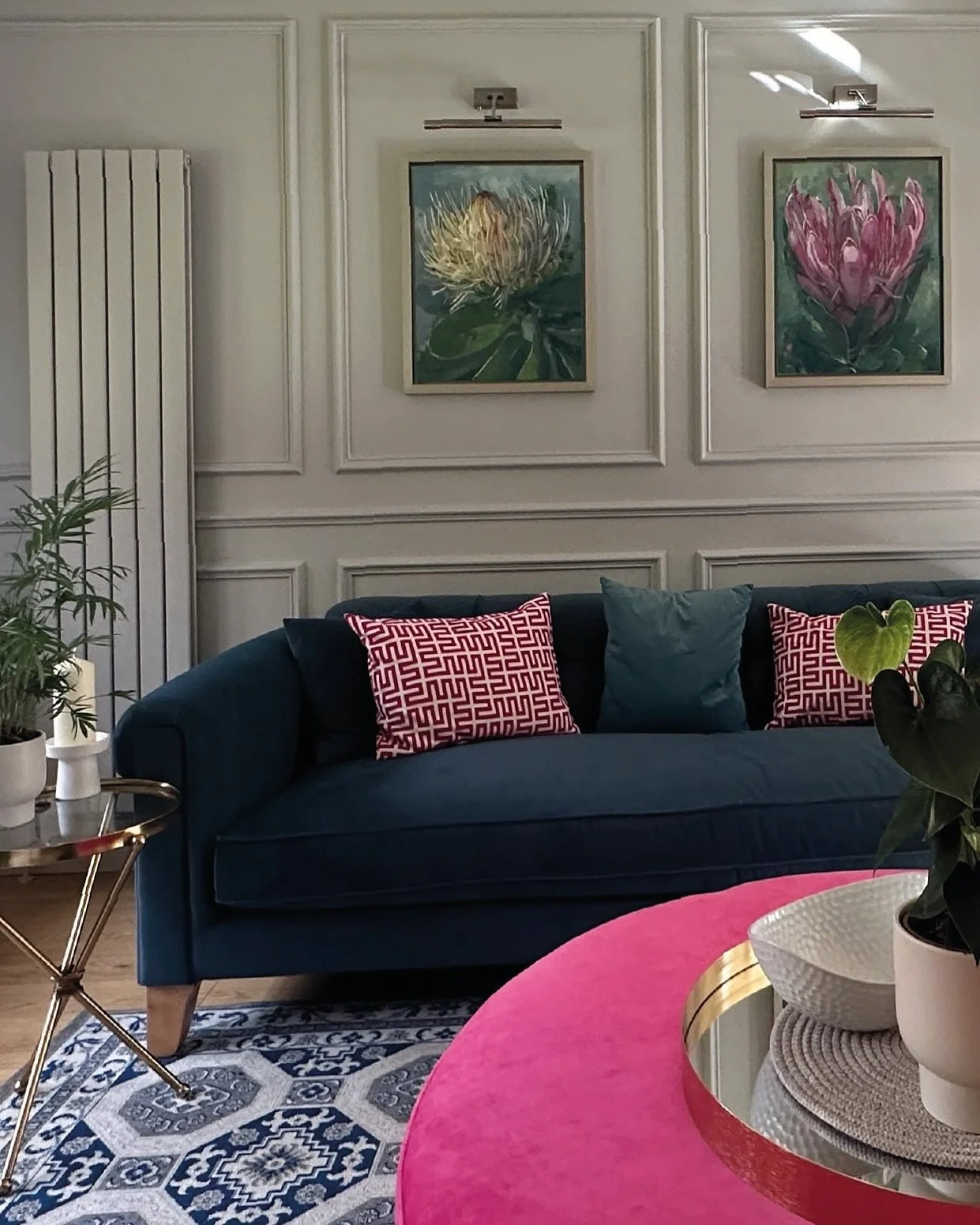 R E V E A L  T I M E ! !  The journey of one wall. In a lounge. 

I&rsquo;ve shared parts of this room before, however today, hope you have your swipey fingers at the ready as so happy to unveil this transformation!

With the swizz of technology, I m