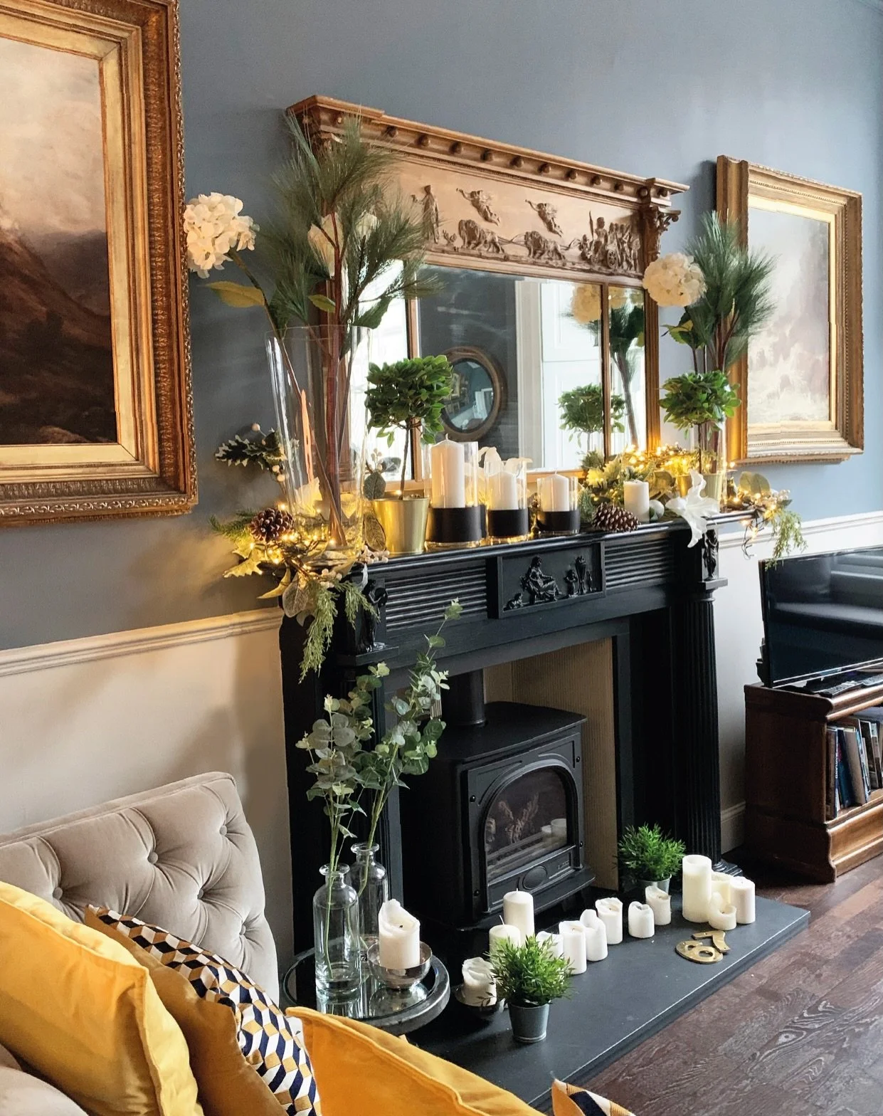 Bringing the festivities to the Fireplace (and of course a transformation or two)!

This Georgian Drawing room I designed in Edinburgh&rsquo;s New Town is now a home again after being a Holiday Rental and what doesn&rsquo;t say home more than a littl