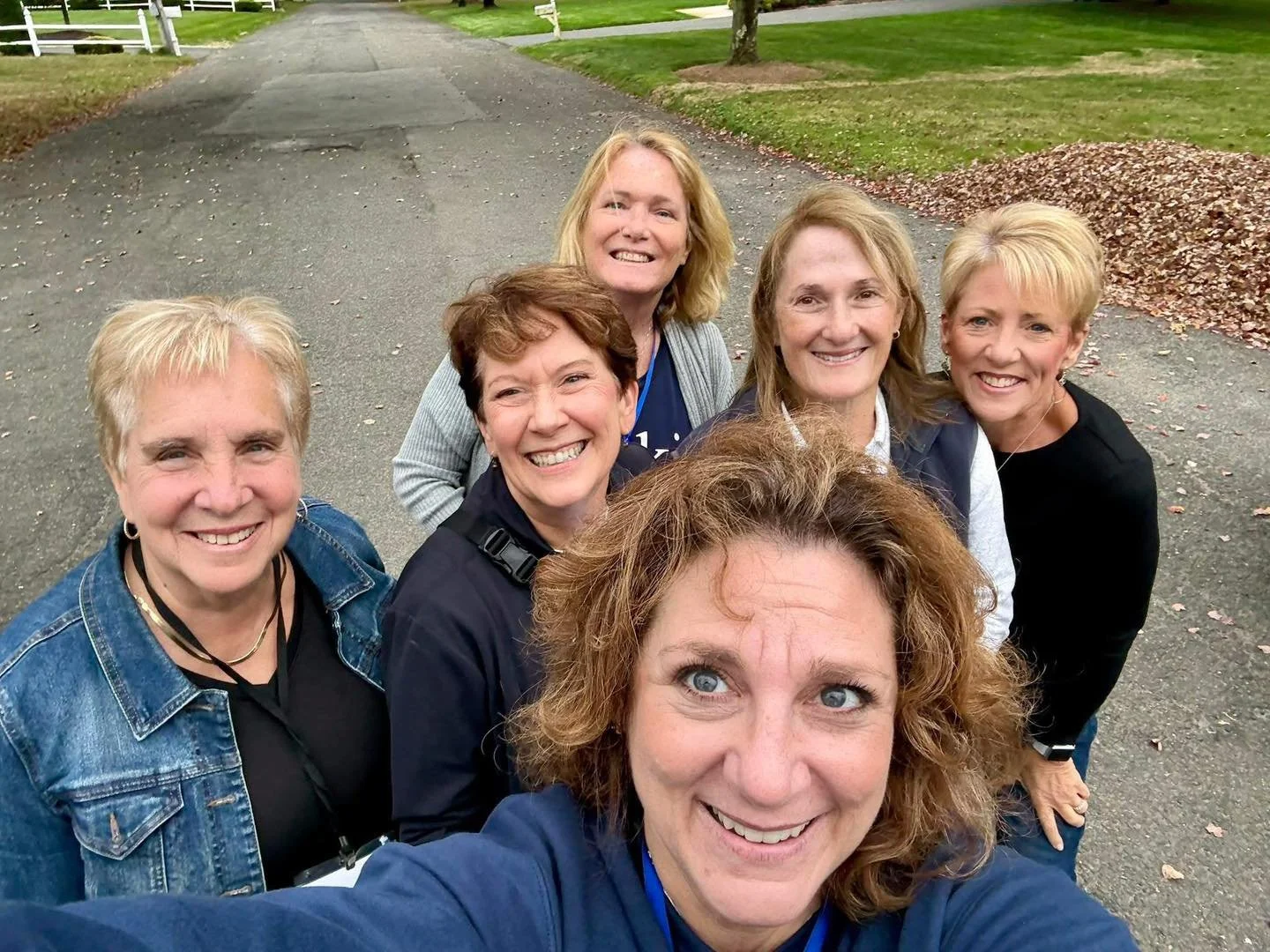 Our team is out knocking, rain or shine! Keep the good conversations coming. We&rsquo;re working hard to earn your vote. 

Vote row A for Team Tesoro. 🗳️