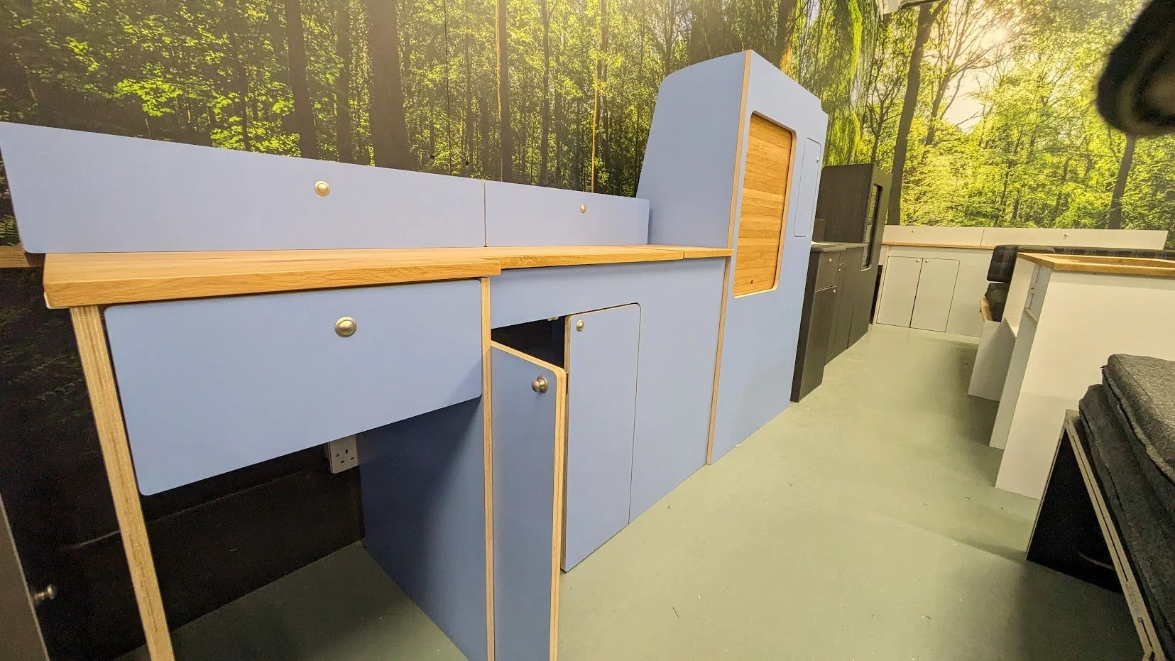 T5 T6 Laminated Trim Edged Lightweight Ply Kitchen (K2) Bundle — Van Furniture