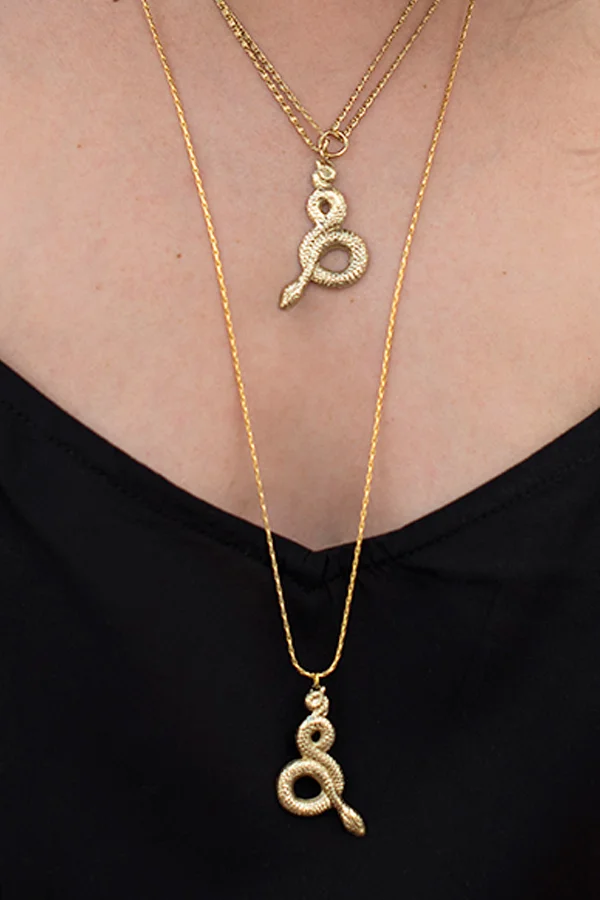Collares-serpiente-600x900-2.jpg