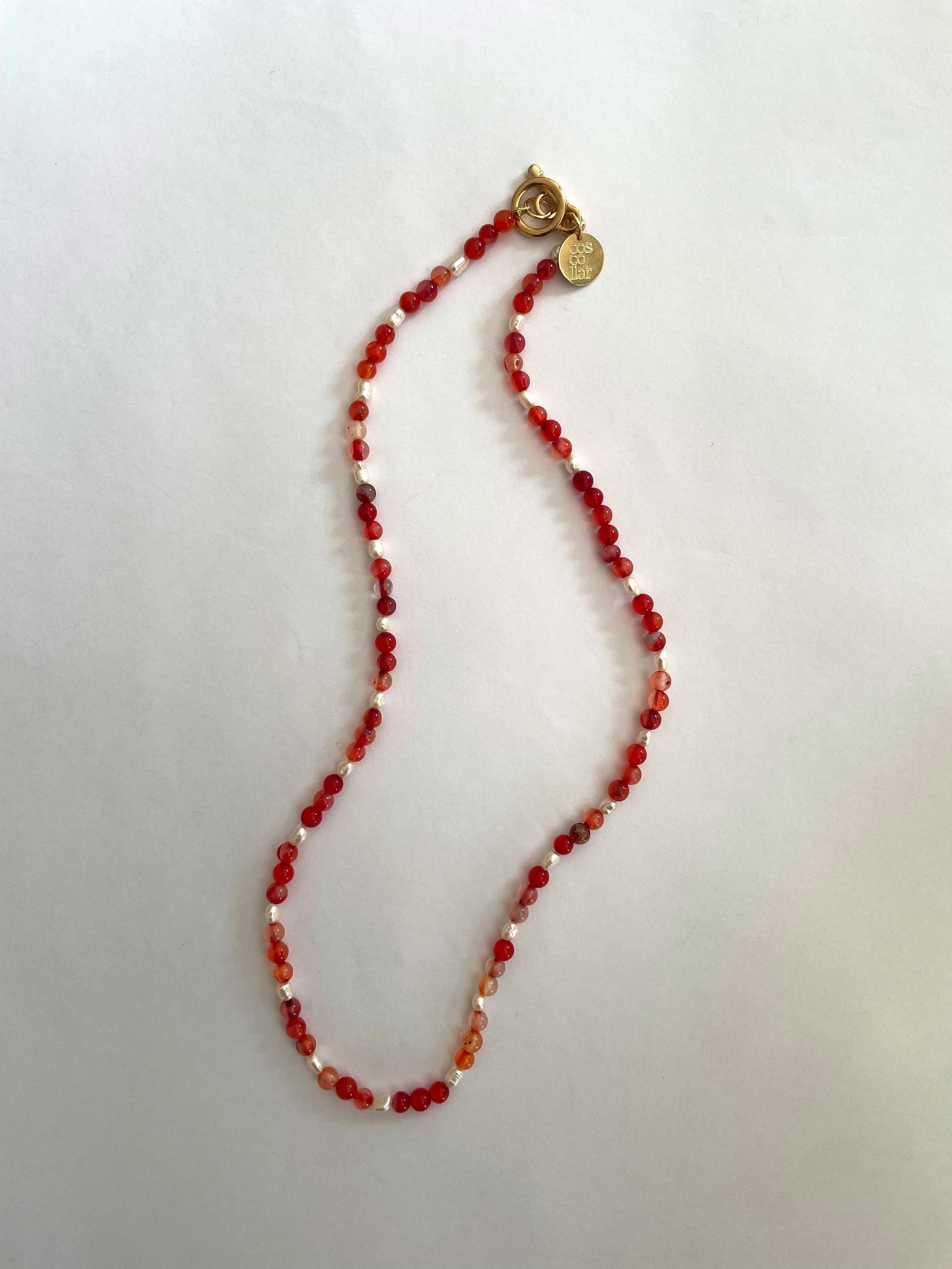 Cornalina-roja-y-perlas-1.jpg