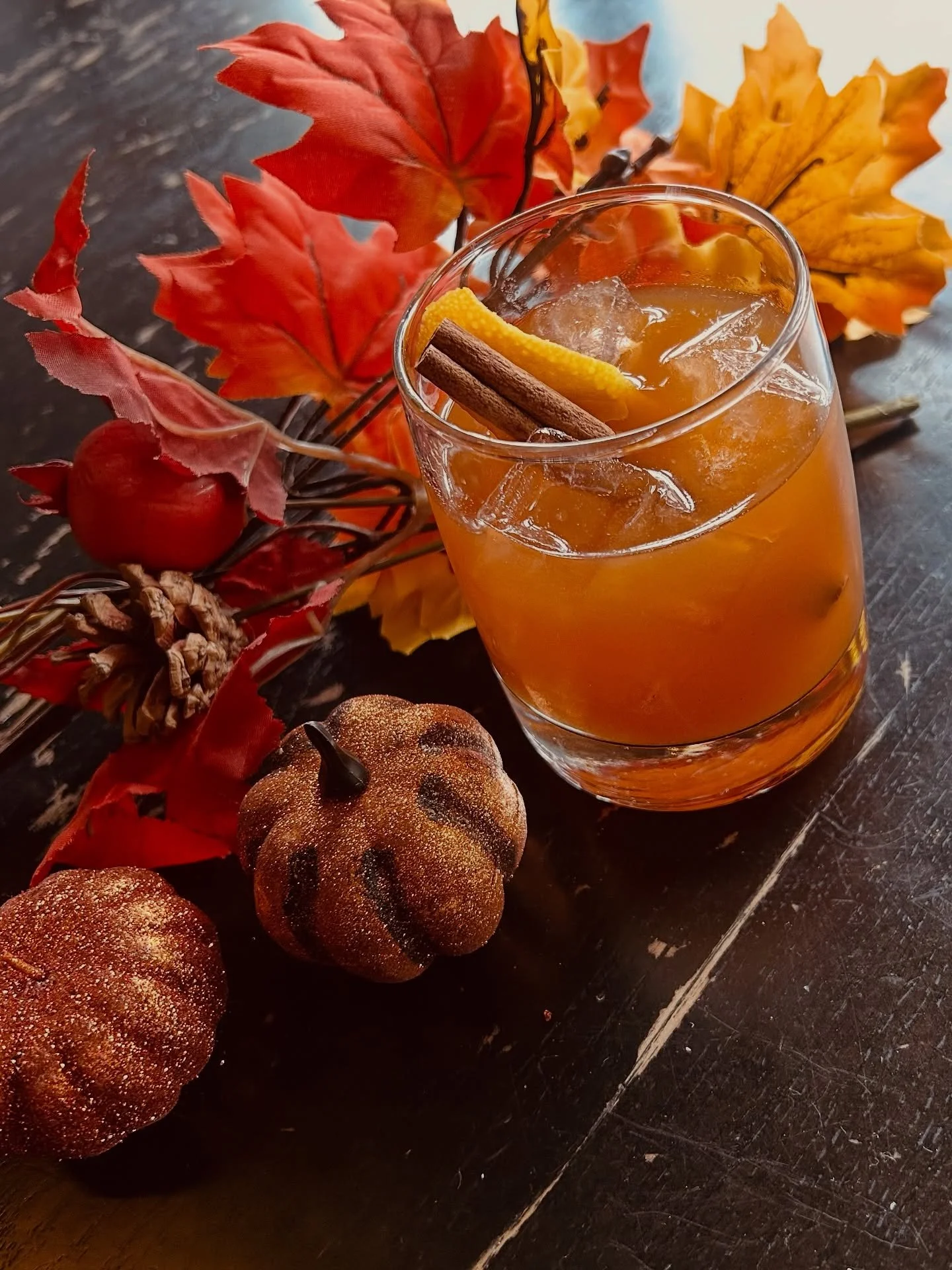 Fall is in the air at Fins 🥹🍂

Check out the new seasonal lineup from our Littleton location - available now!

#littleton #littletoncolorado #littletonco #downtownlittleton