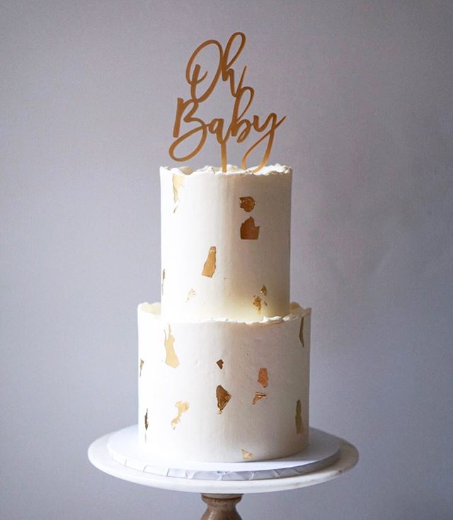 Oh Baby 🥰 simply perfect
.
.
.
.
.
.
#babyshower #babycake #ohbaby #babyshowercake #whiteandgoldcake #buttercreamcake #buttercreamdreams #swissmeringuebuttercream #roughedges #goldleafcake #manchesterbaker #manchestercakes #cheshirecakes #manchester