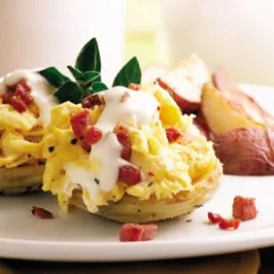 Artichoke-Scrambled-Eggs-Benedict.jpg