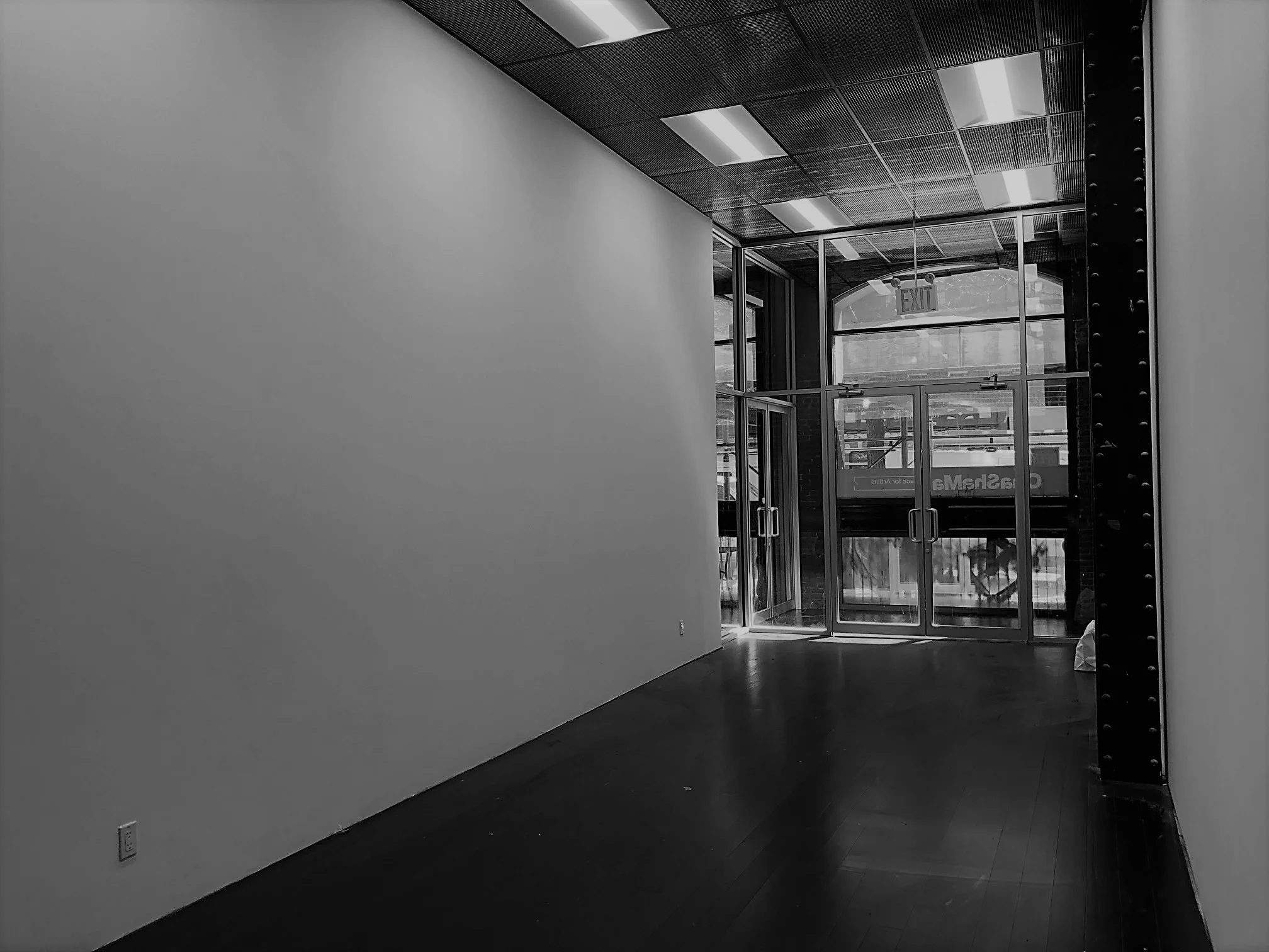 center gallery window facing 2.jpg