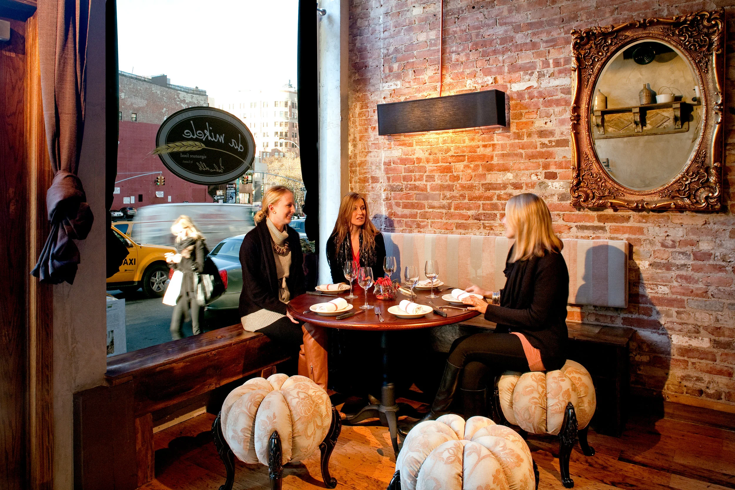 DA-MIKELE-INTERIOR-WEBSITE.jpg