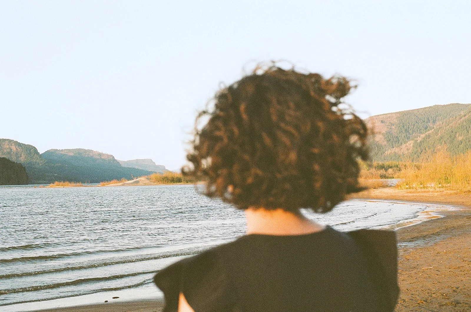 Laurelthirst /w Olivia Awbrey and Nina Yates 