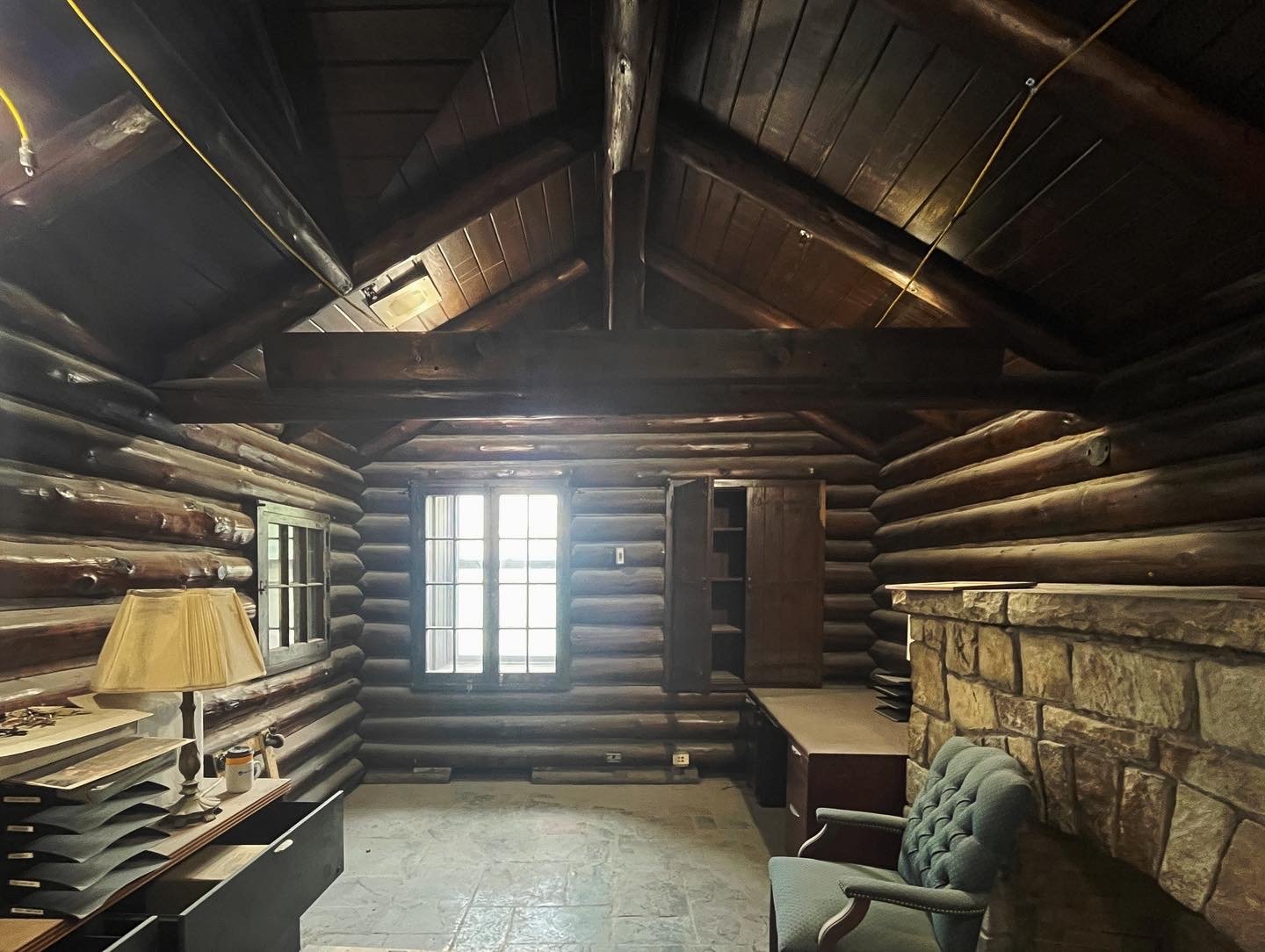 Lawson House: Log Cabin Room
