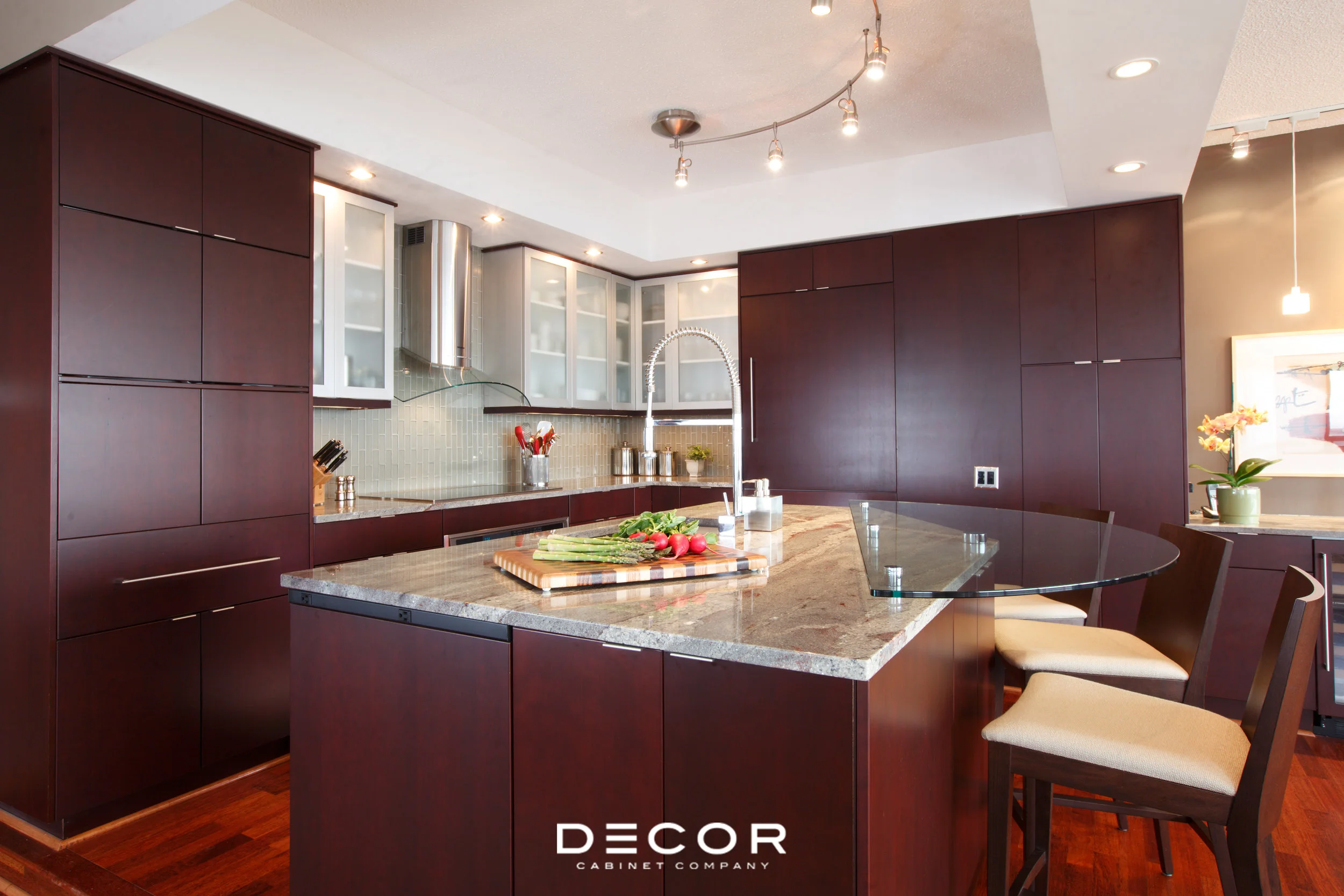 Decor Cabinet Company Kitchens By Lenore