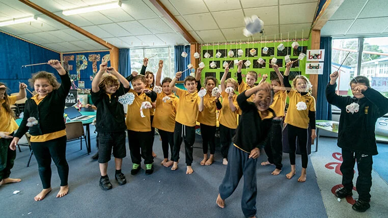 Class 4 during the Clouds exercise