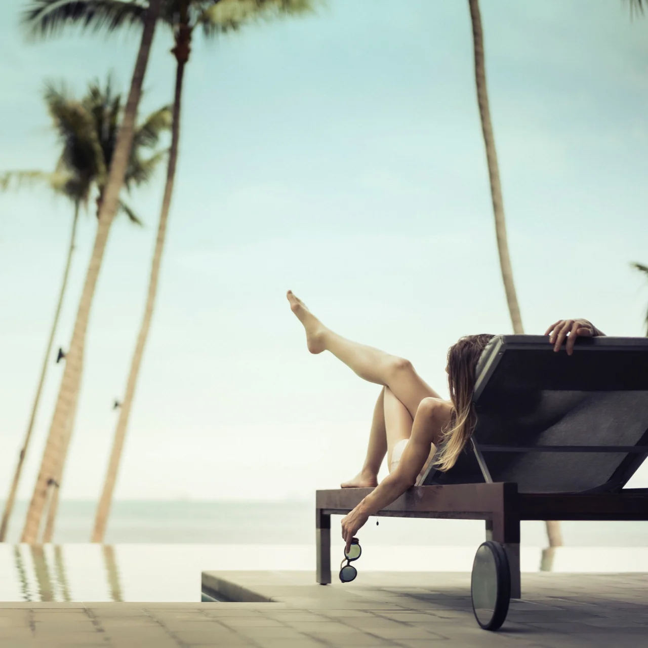 emilie+poolside+with+palms_745.jpg
