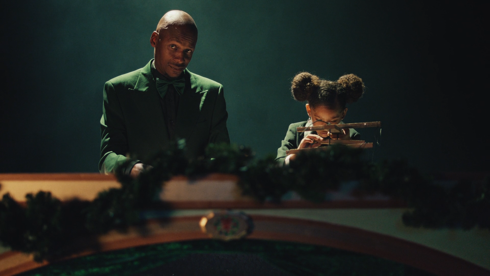 a_nonstop_nba_christmas___nba_xmas_22-23 (1080p)21.png