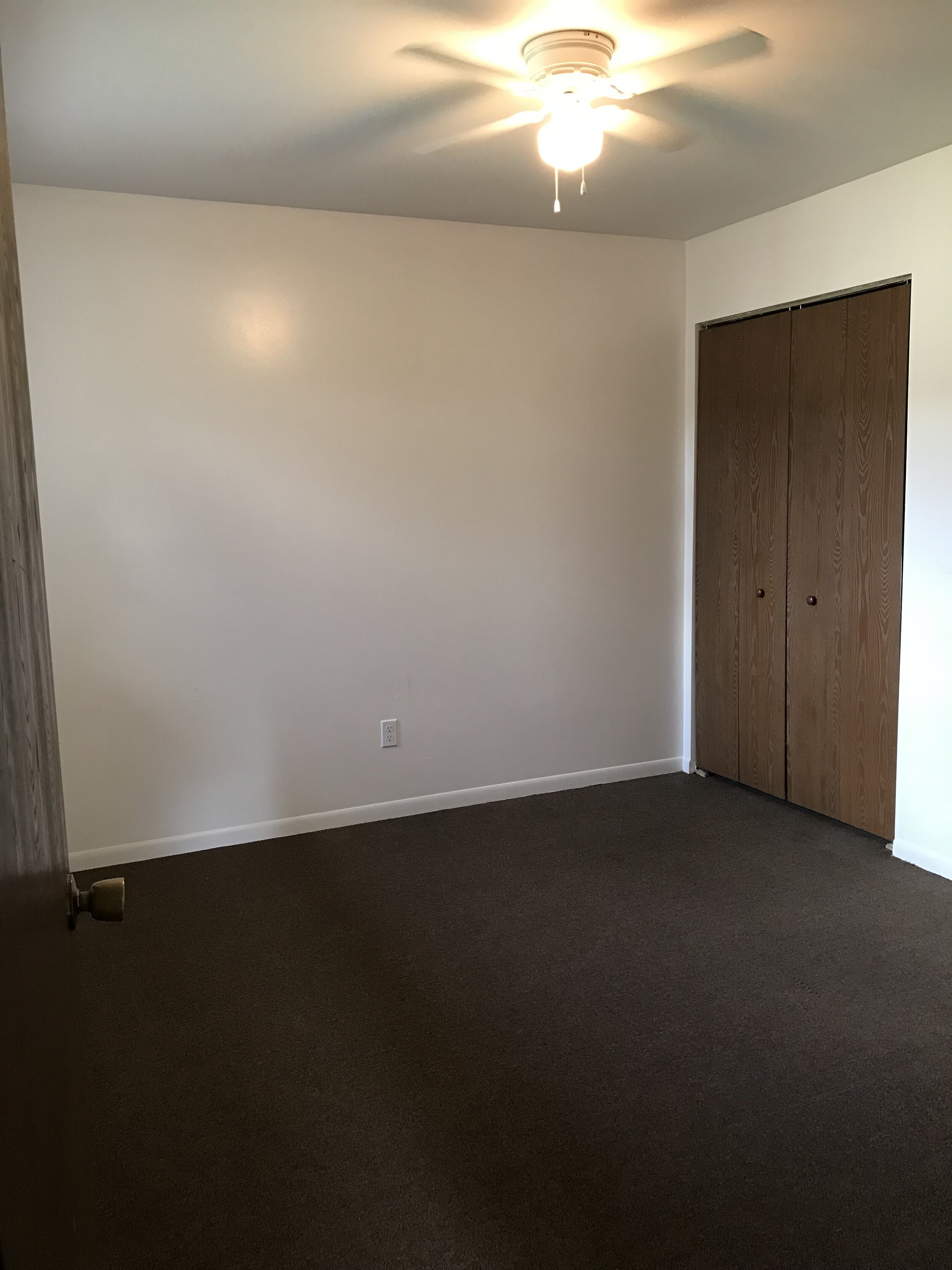bedroom1.jpeg