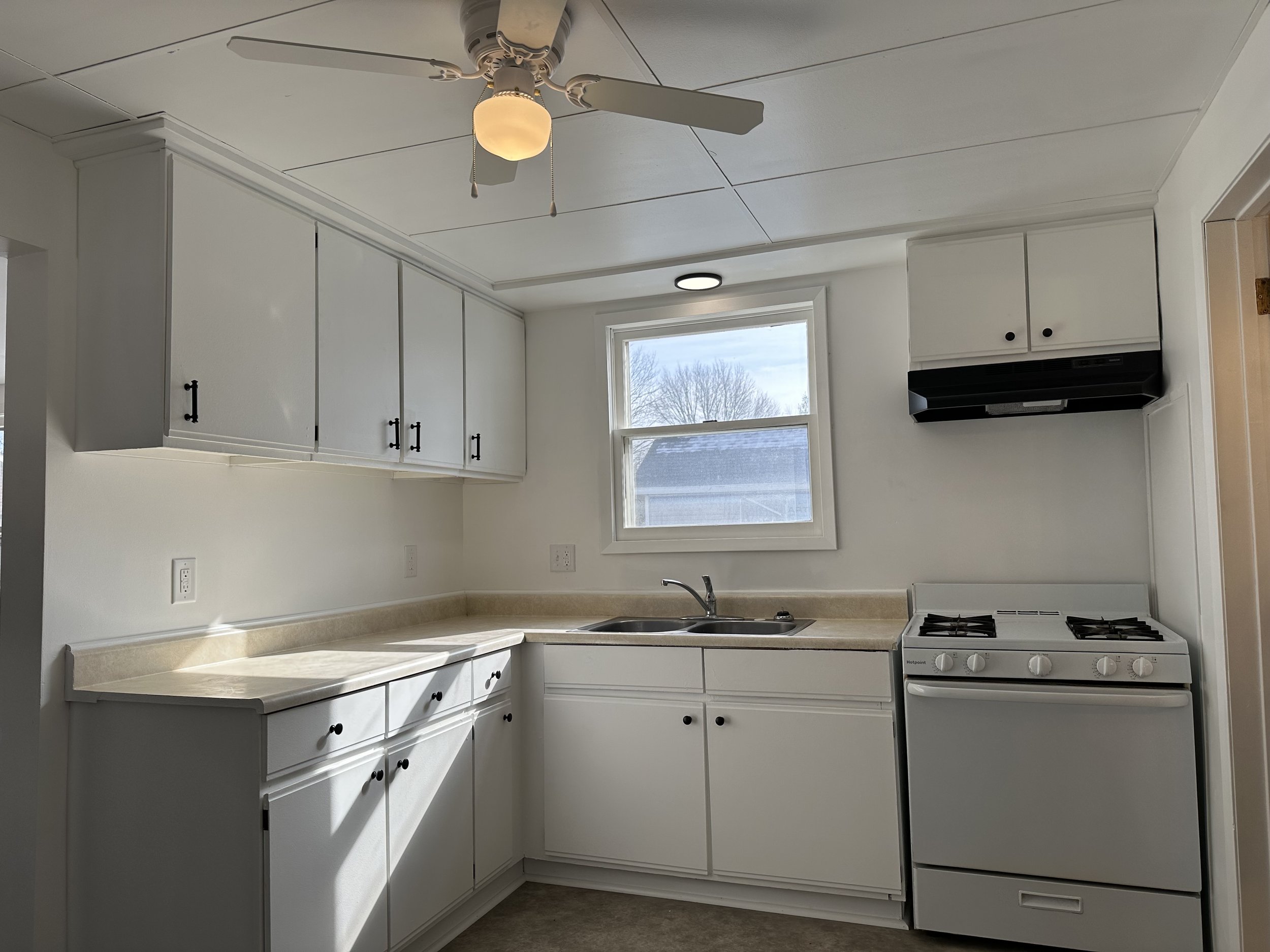 1-Kitchen.jpeg