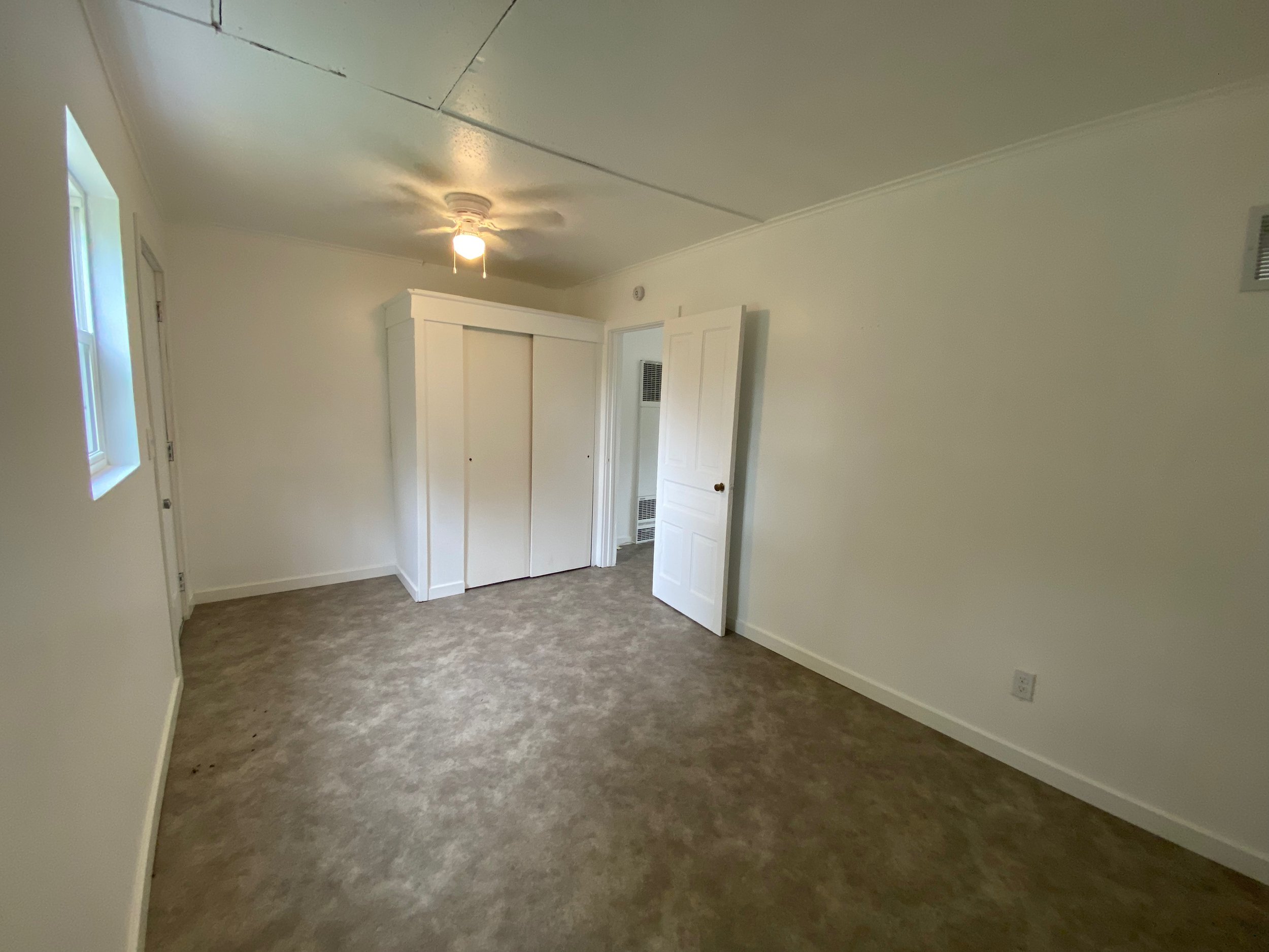 bedroom2.jpeg
