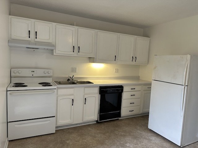 Kitchen1.jpeg