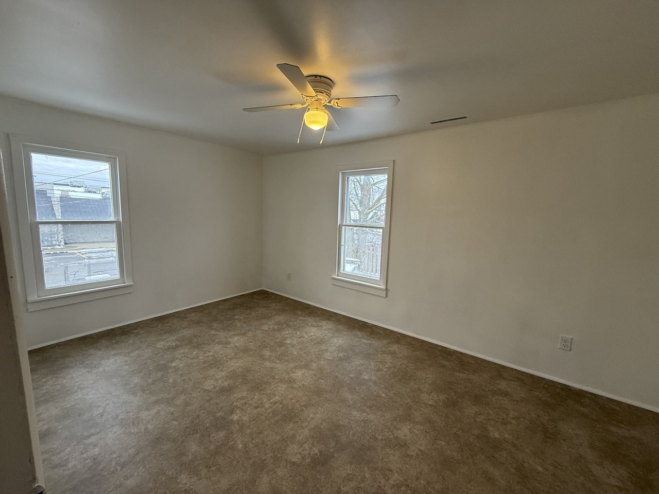 07-LivingRoom3.jpeg