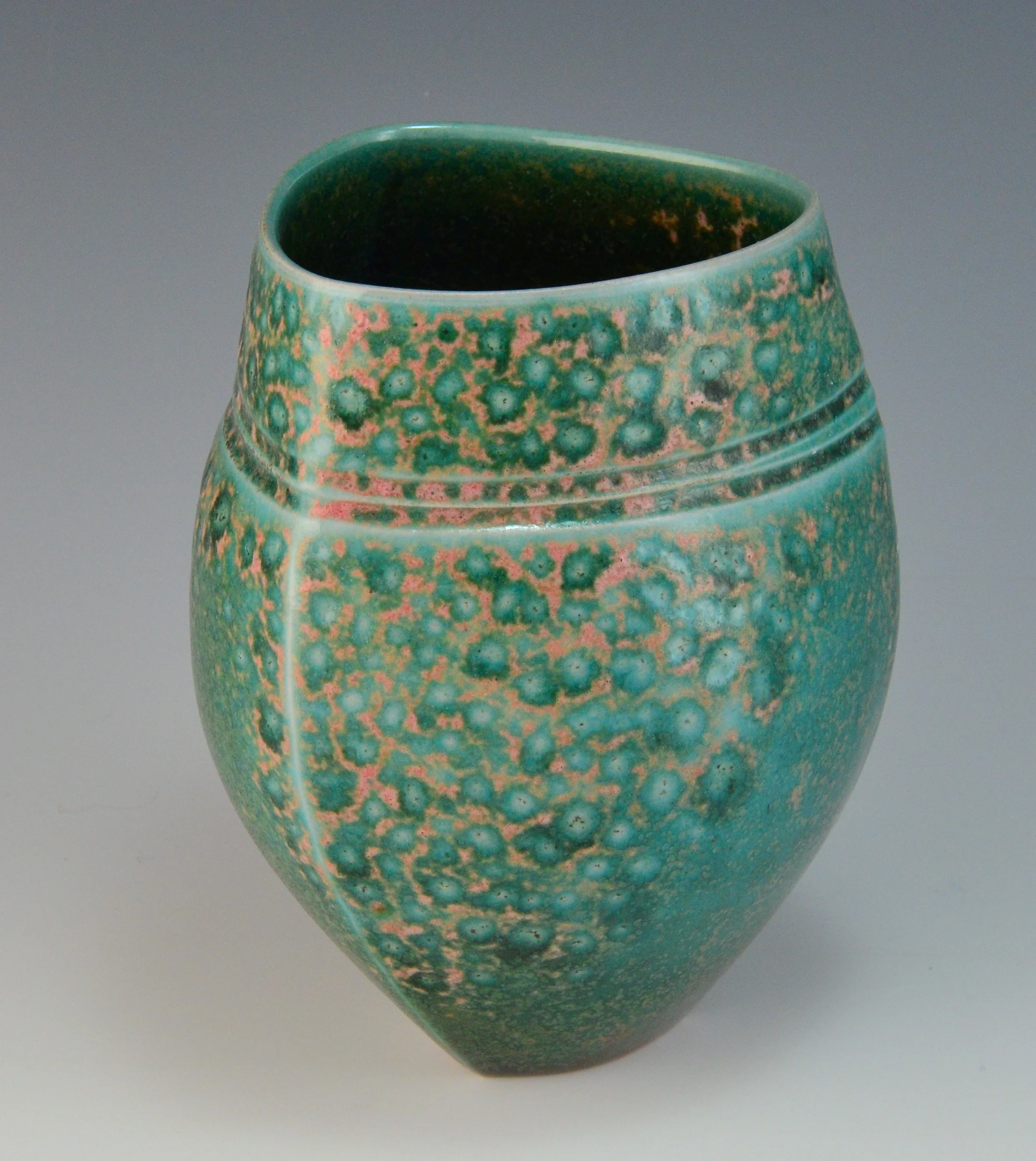 Bell Triangular Cup.jpg