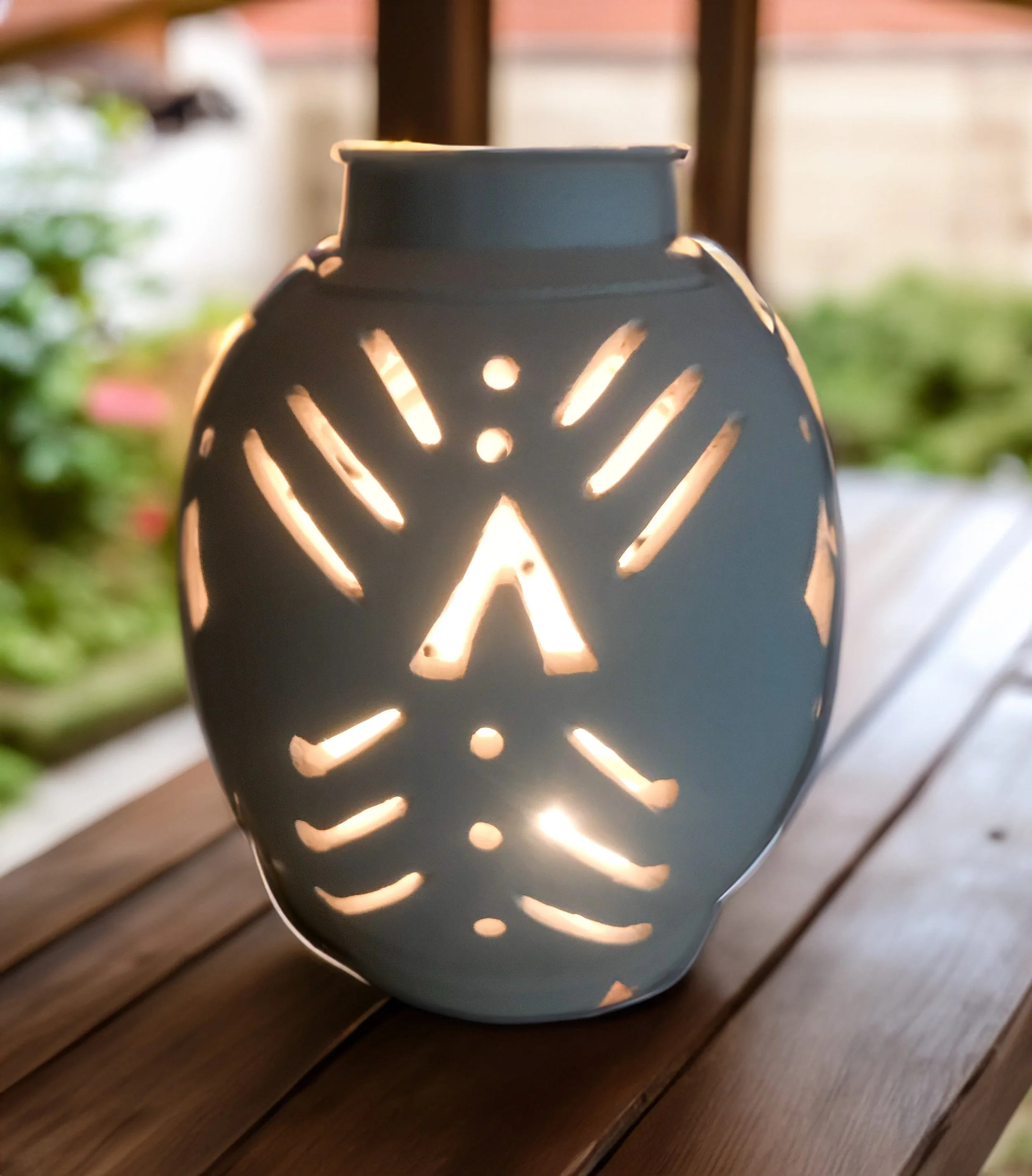 Kola Candle Holder 1.jpeg