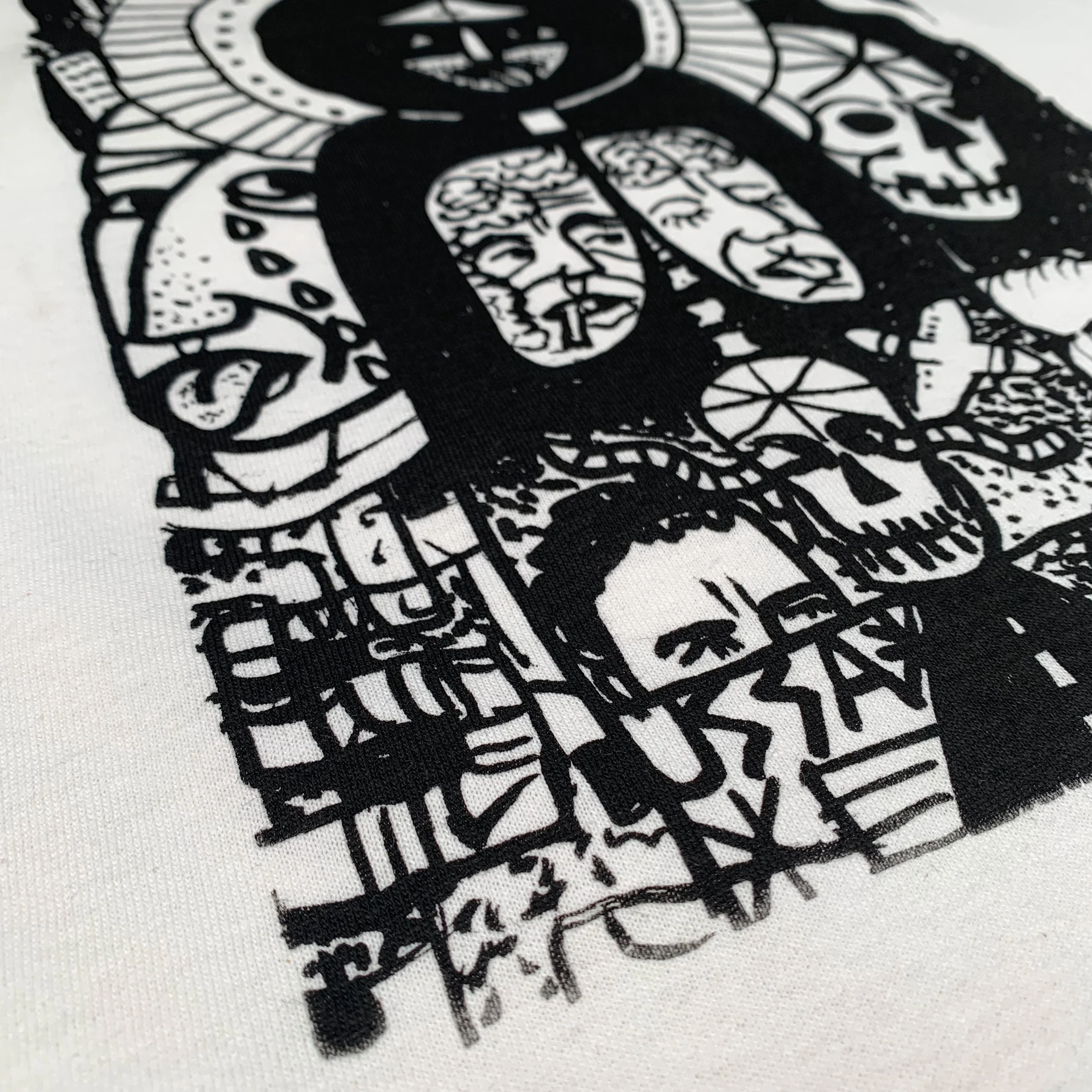 TEE3_closeup1.jpg