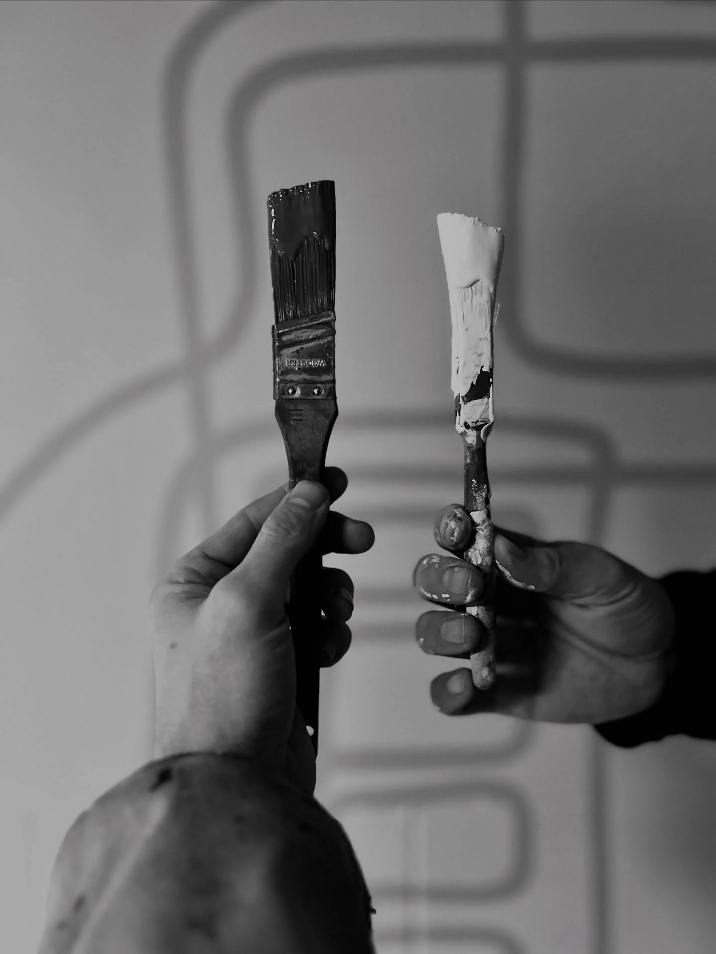 double #paintpop 🍭 for the past 2 months we&rsquo;ve been painting in bellevue, wa - and we had to hire some new hand models to help with the heavy lift! dungeons are more fun with you in them @vk.signs and @openairdance &mdash; thanks so much! 

#o