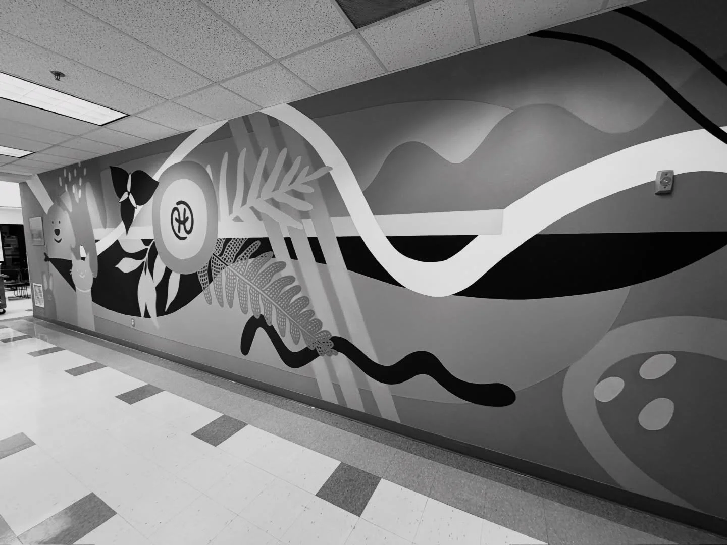 #overallcreative x @oregonhumane = 🤍4eva
the humane society of oregon got a new lewk and
@bonesandgold used the fresh branding to design two murals for their clinics (portland and salem)! we installed the murals over two days just in time for their 