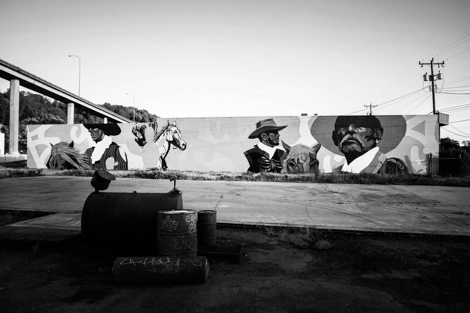 one more 📷 for the road. 
fun fact: this is @theydrift &lsquo;s *first ever* public mural with a &hellip;.. brush 👀 🖌️
he put in his ten zillion hours with aerosol and has decided it&rsquo;s time to tackle a new skill. the beauty of the #hopecorps