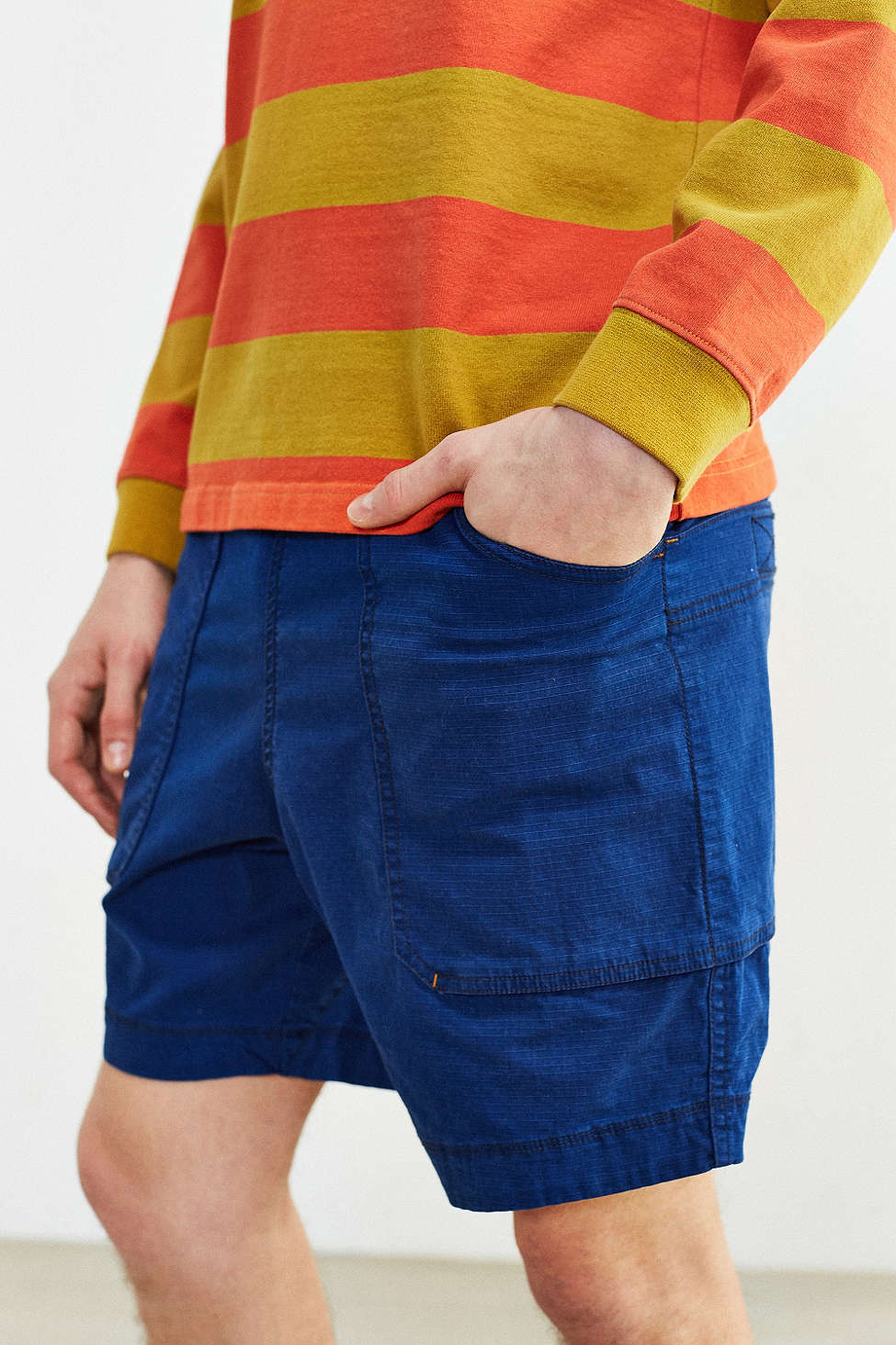 WITHOUT WALLS TRAIL UTILITY SHORT_DETAIL.jpg