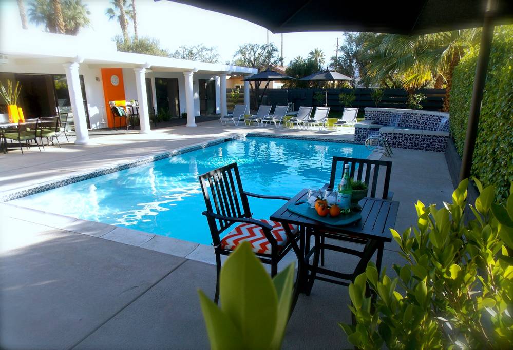 Luxury airbnb's in Palm Springs