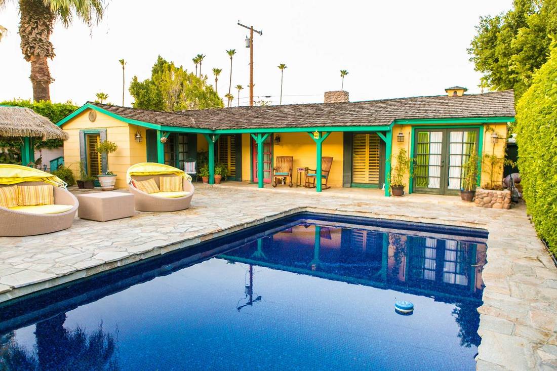 Best Palm Springs Airbnb's