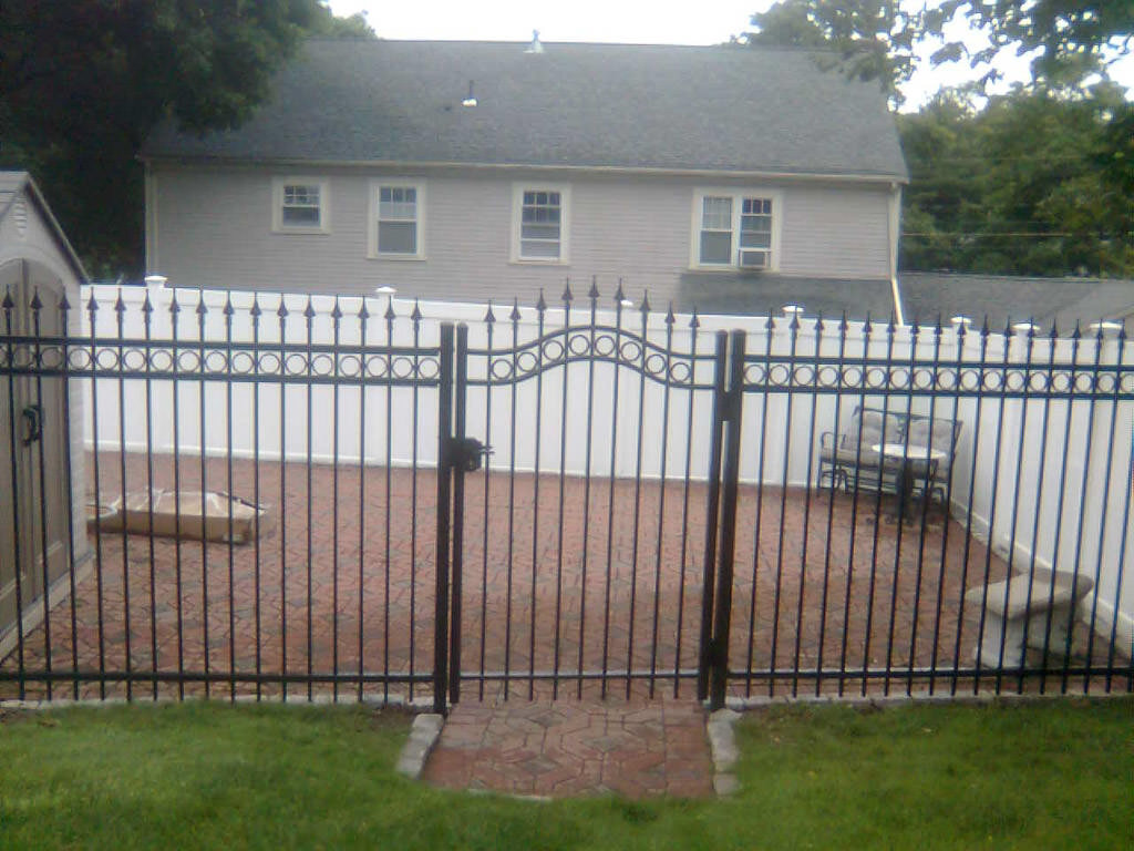 Ameristar steel fence in Newton