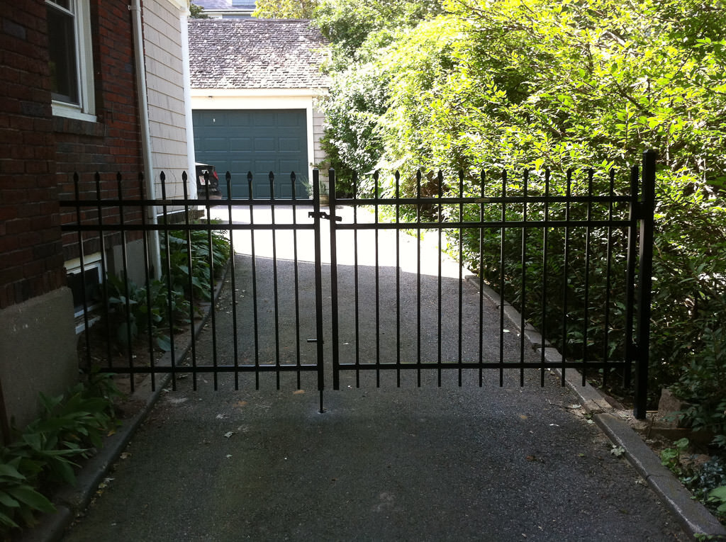 double drive gate in Brookline