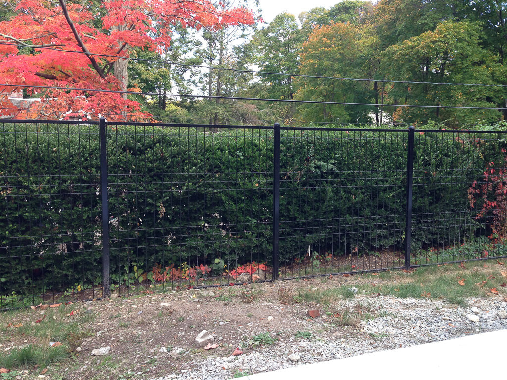 Steel wire fence in Newton