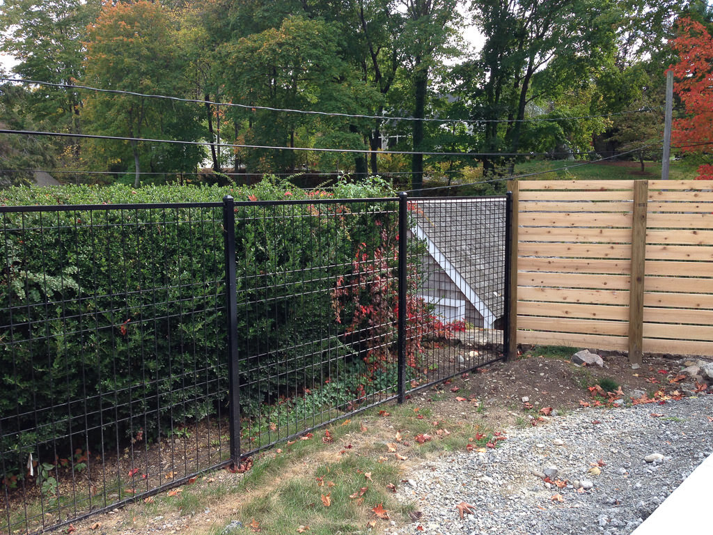 Steel wire fence in Newton3