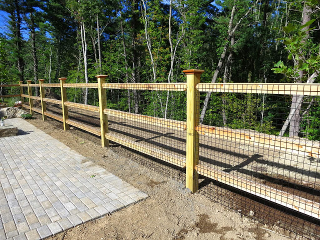 cedar square rail with welded wire in Carlisle2