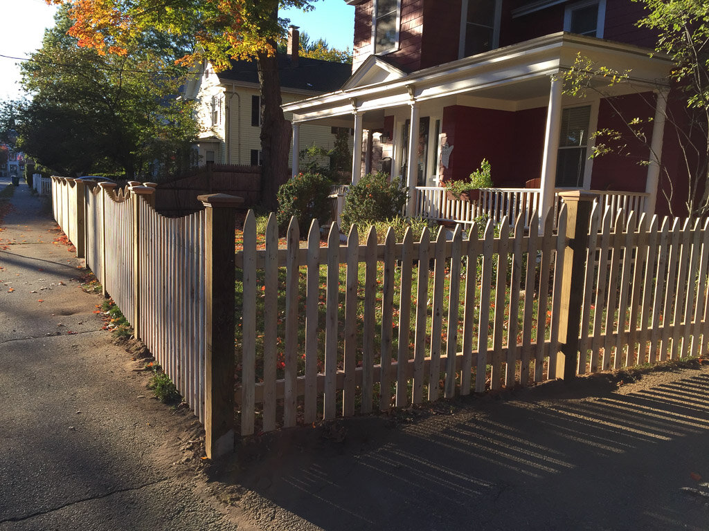 spaced scalloped stockade in Newton