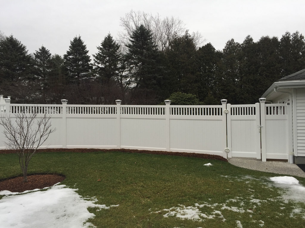 6' high white vinyl closed top chestnut hill in Bedford