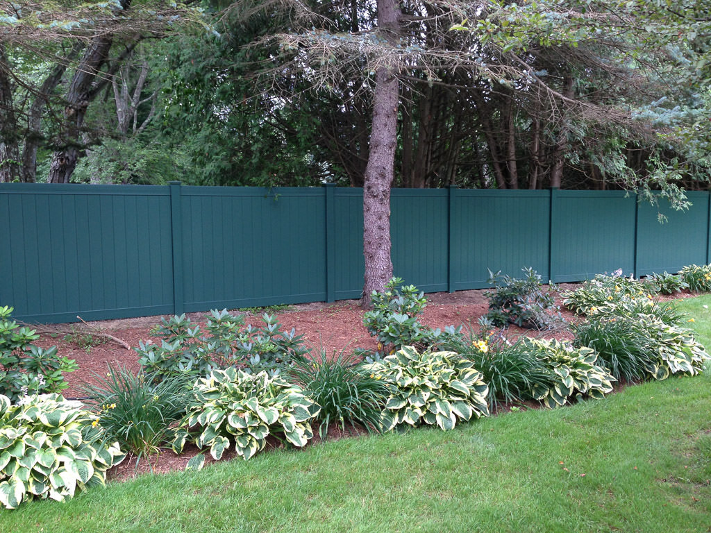 6' high  privacy fence in Eastern Green Color4 in Bedford