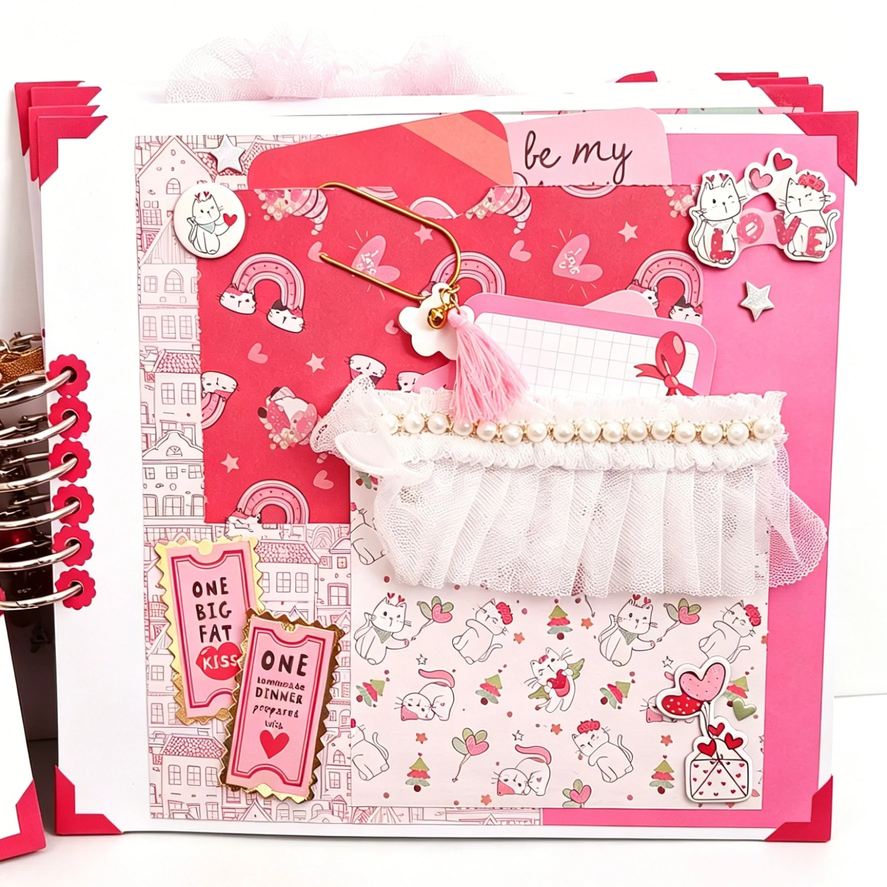 Amazing artwork!@HermanasScraperas#Handmade #sweetheartalbum #DIYCard #craft #HandmadeWithLove #CraftForLOVE #SCRAPBOOK #PaperCrafts #CREATIVEPATH