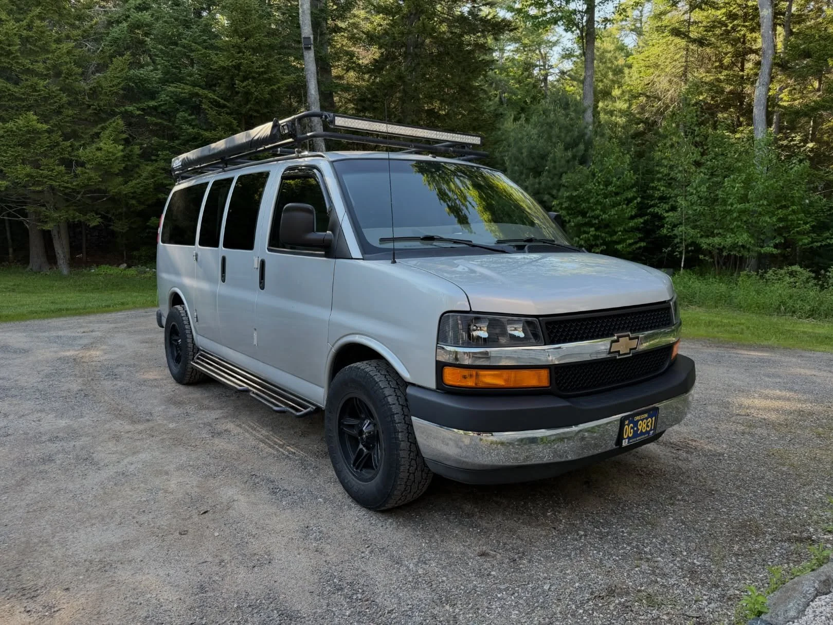 Meet the new EcoVan daily driver! 🌿🚐

It's a 2014 Chevy Express 1500 AWD just like the original #VitruvianVan 🌀 It's set up as the perfect work truck/weekender with an 800lbs gear drawer, removable seating for up to 8 people, a expandable bed plat