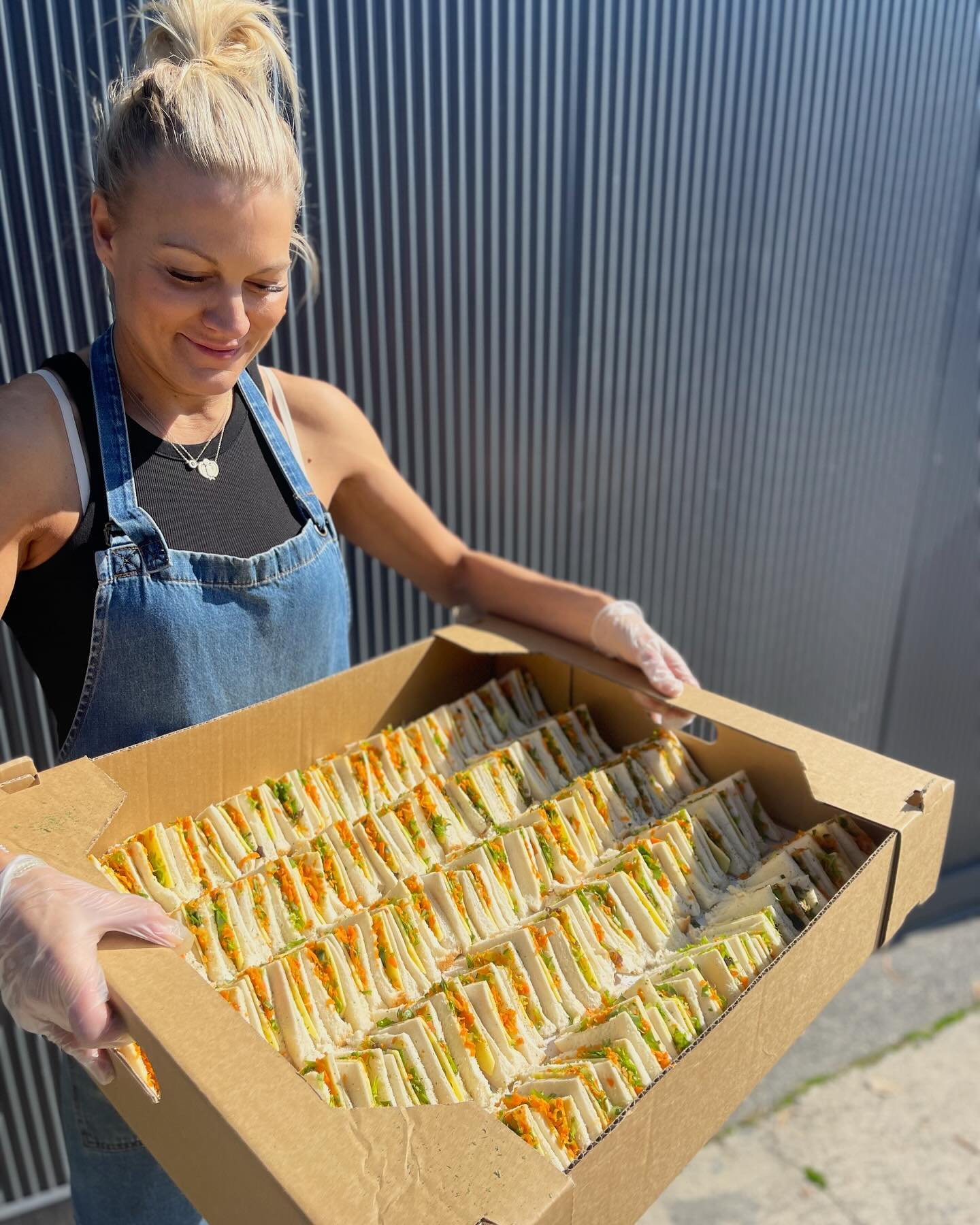 Catering for hundreds of grandparents @sacrecoeurgleniris 🙏🌞 on this beautiful autumn 🍂 day, scones, muffins, chicken and vegetarian club sandwiches, and Monte Carlo biscuits. 🌺 #catering #caf&eacute; #foodstagram #cateringservice #foodies