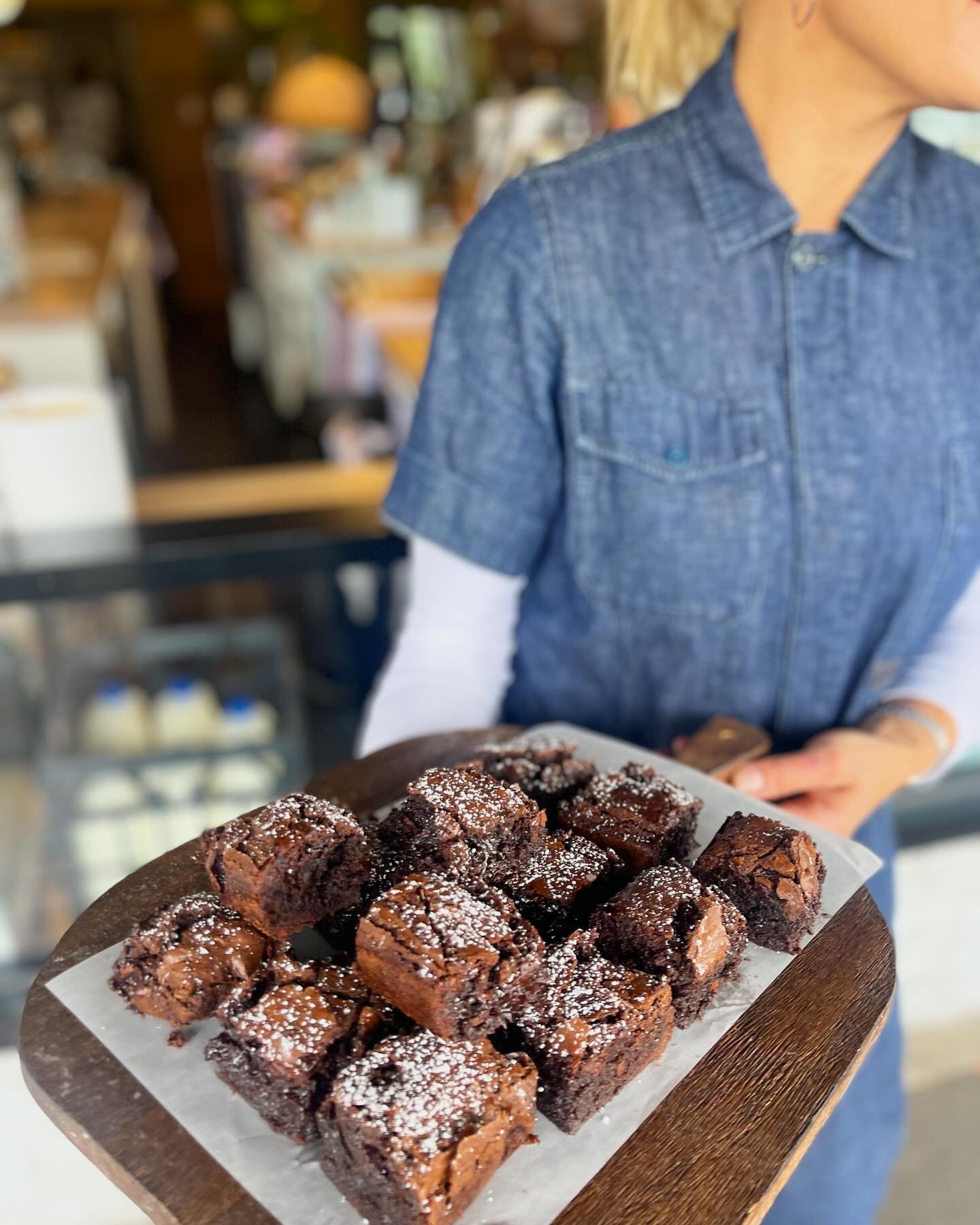 Baking on the weekends @citizen_cafe_ fresh brownies @danni_dodgson Molly there ready!!! 👌 pastries muffins always a must on weekends ❤️ ❤️ #muffins #pastries #sweets #baking #bakinglove #coffeetime #muffin