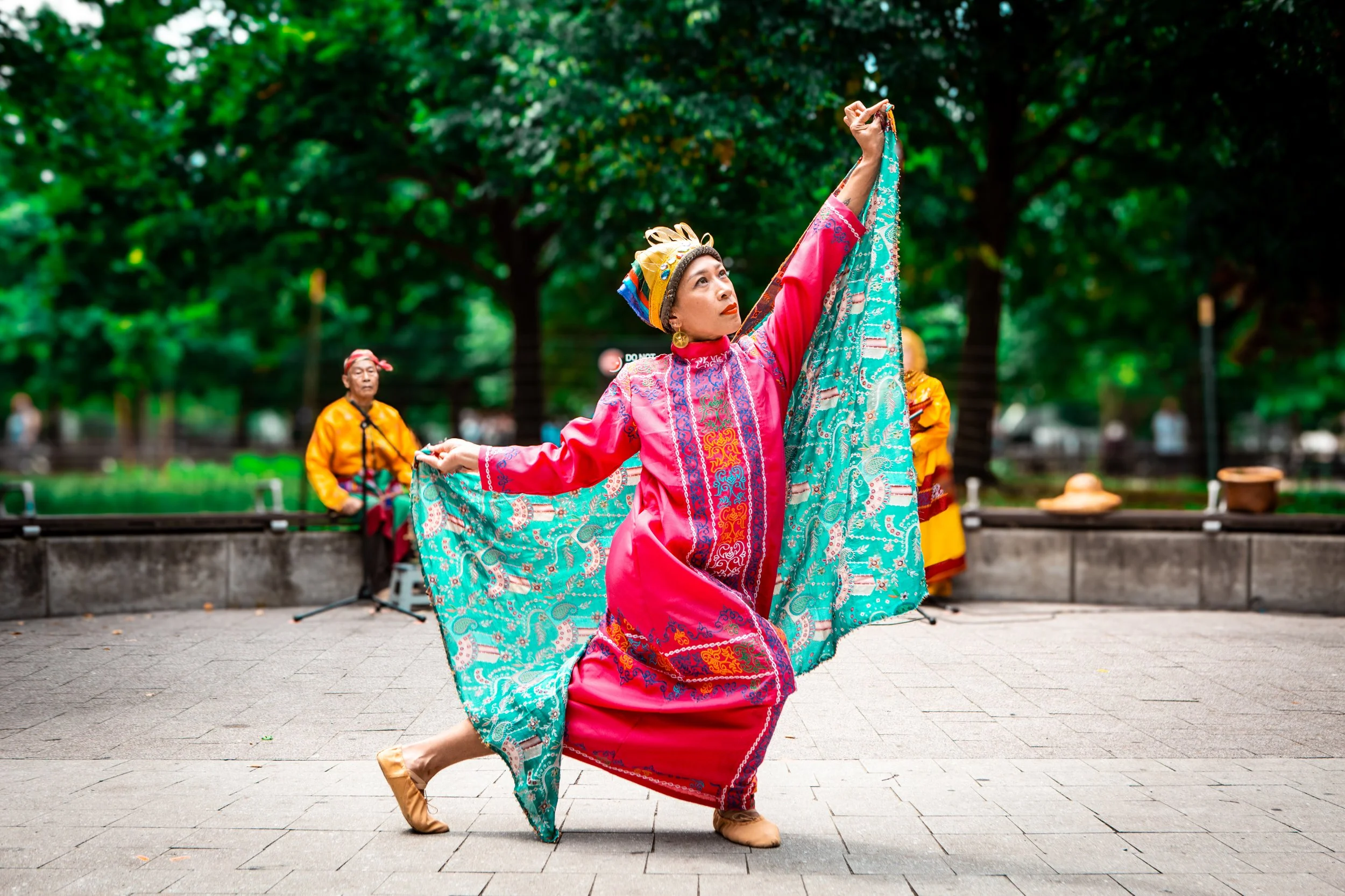 KINDING SINDAW — DANCERS UNLIMITED