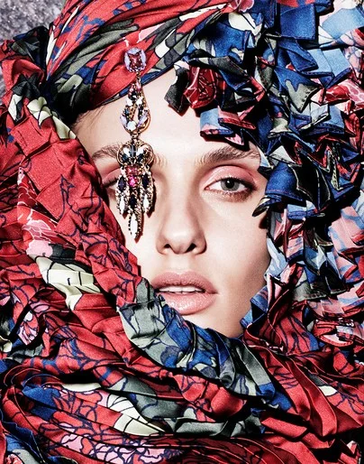 ELISE WILSON FASHION STYLIST