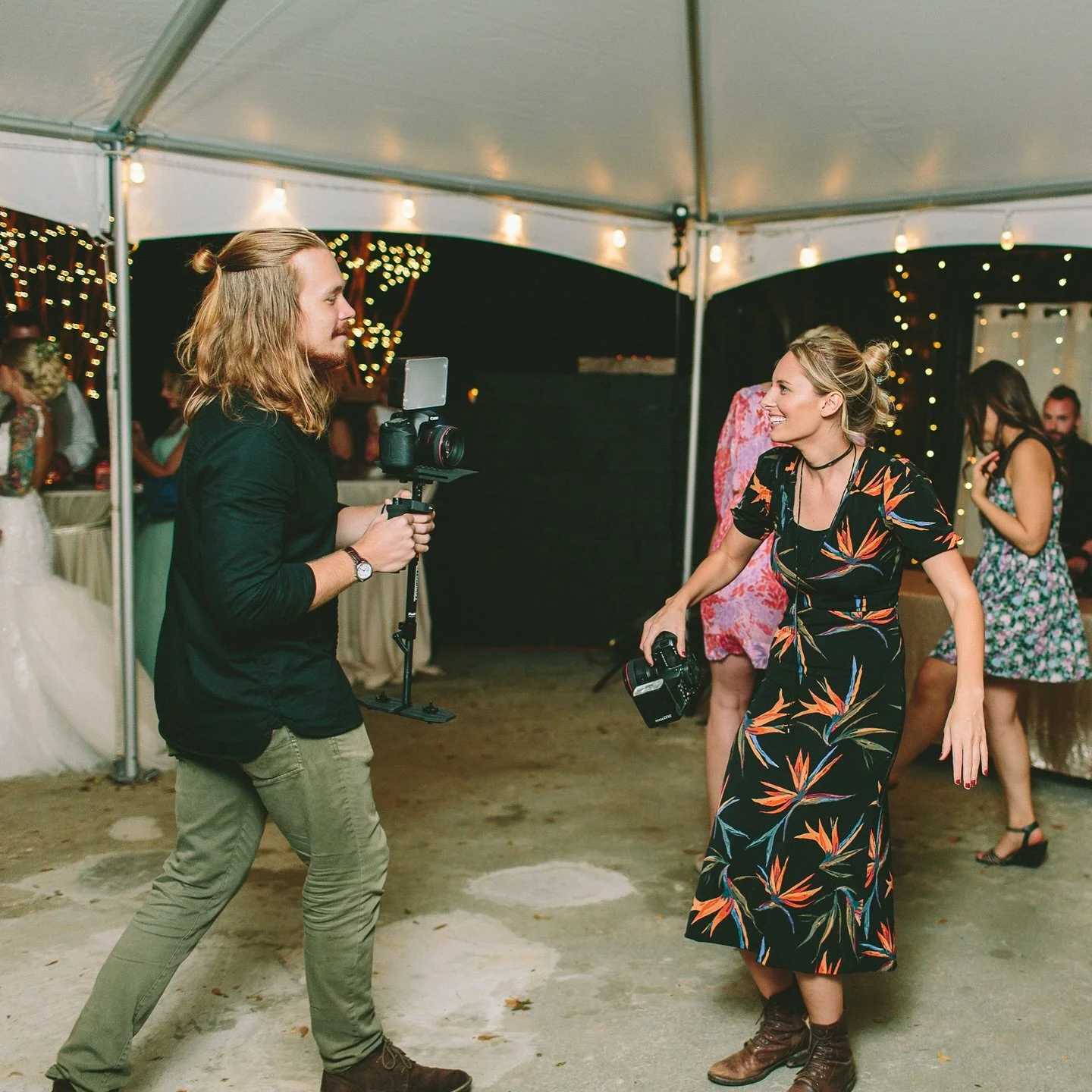 If @heatherwallphoto and I shoot your wedding, the dance floor is in trouble.

Throwback to the hair.

#athensga #atlanta #atlantaphotographer #athensgaphotographer #weddingphotographers
