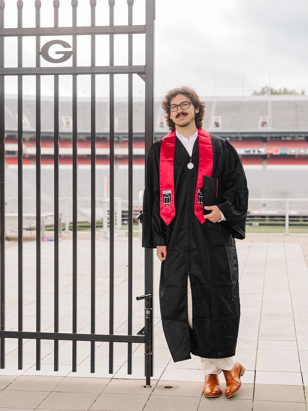 Really like how the graduation photos with Vaughan turned out. We hit north campus, Sanford, and even had a little time to commemorate his time in Grady. 

I&rsquo;m booking spring graduation sessions now! DM or reach out via link in bio to talk sess