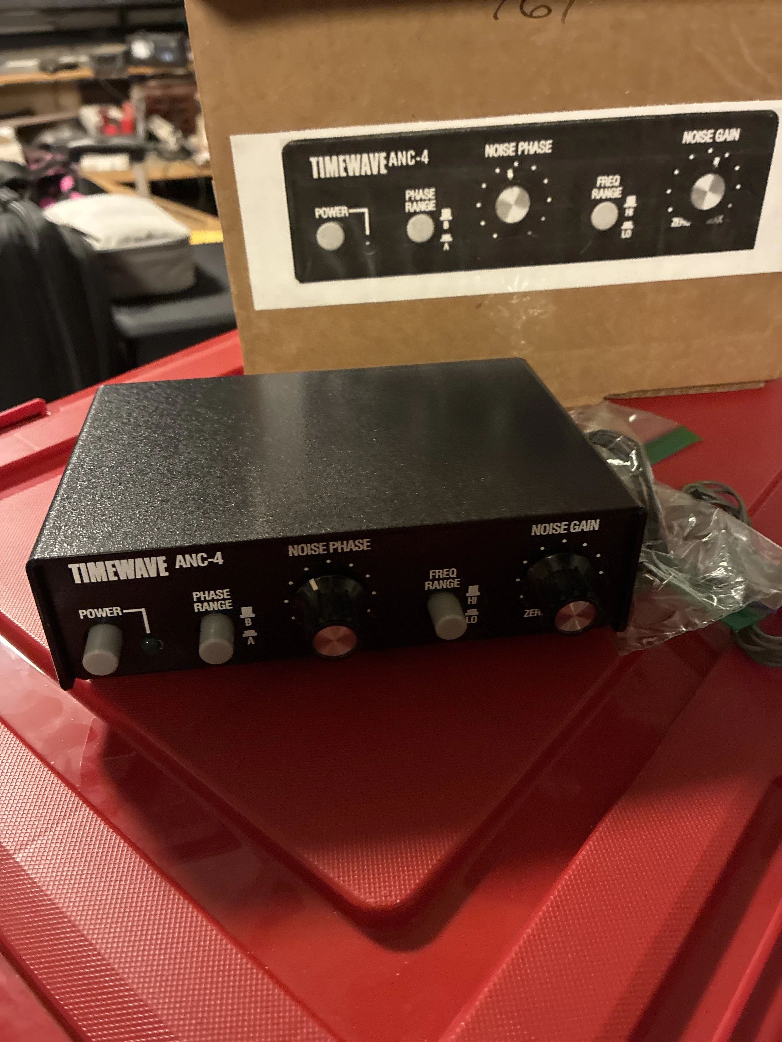 Lot 25-010 - Timewave ANC-4