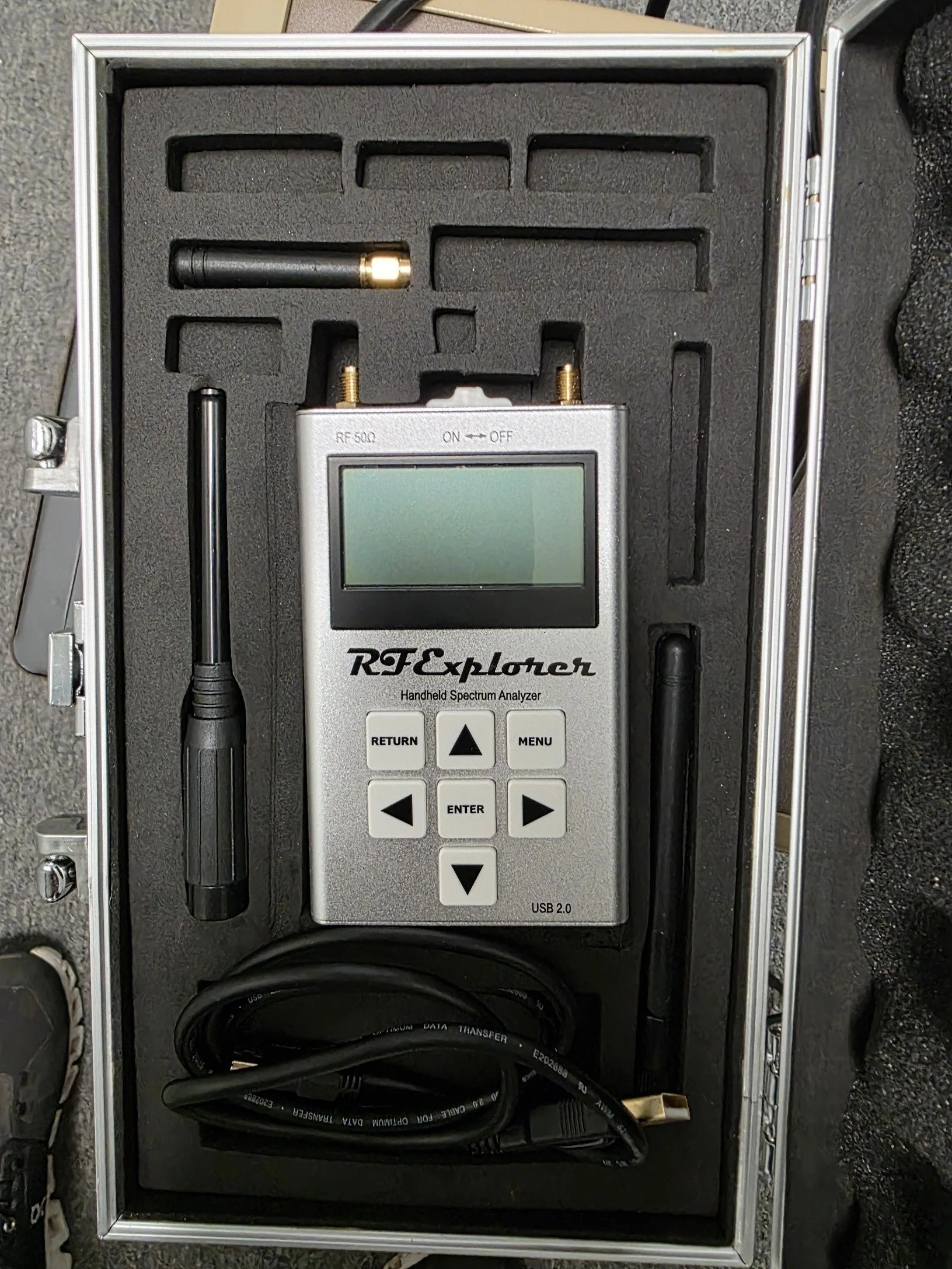 LOT 25-119 RF Explorer Spectrum Analyzer
